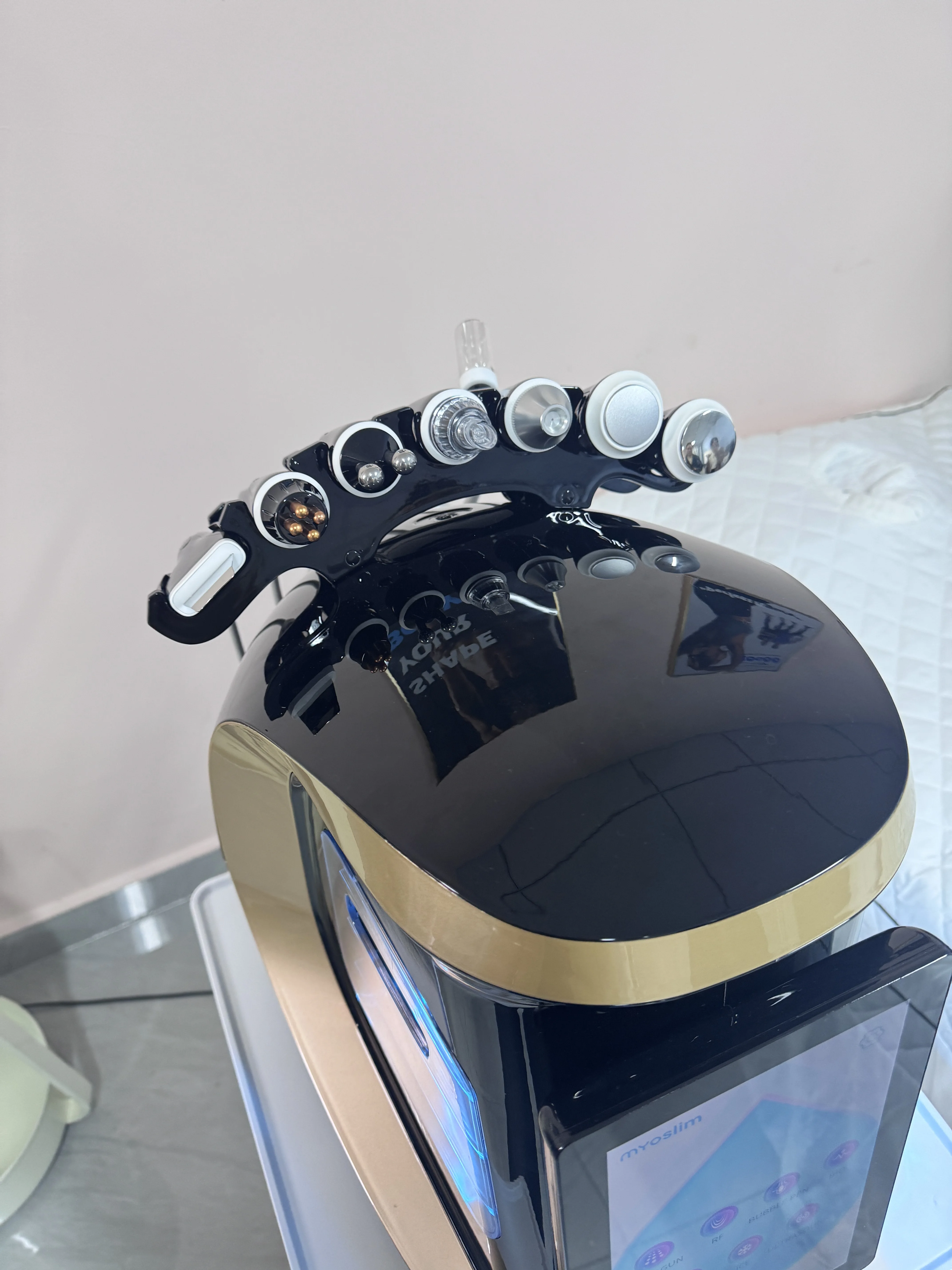 

Water Hydra Dermabrasion Machine Oxygen Ice Blue Smart Jet Aqua Peeling Small Bubble Microcurrents for Facial Cleansing Device