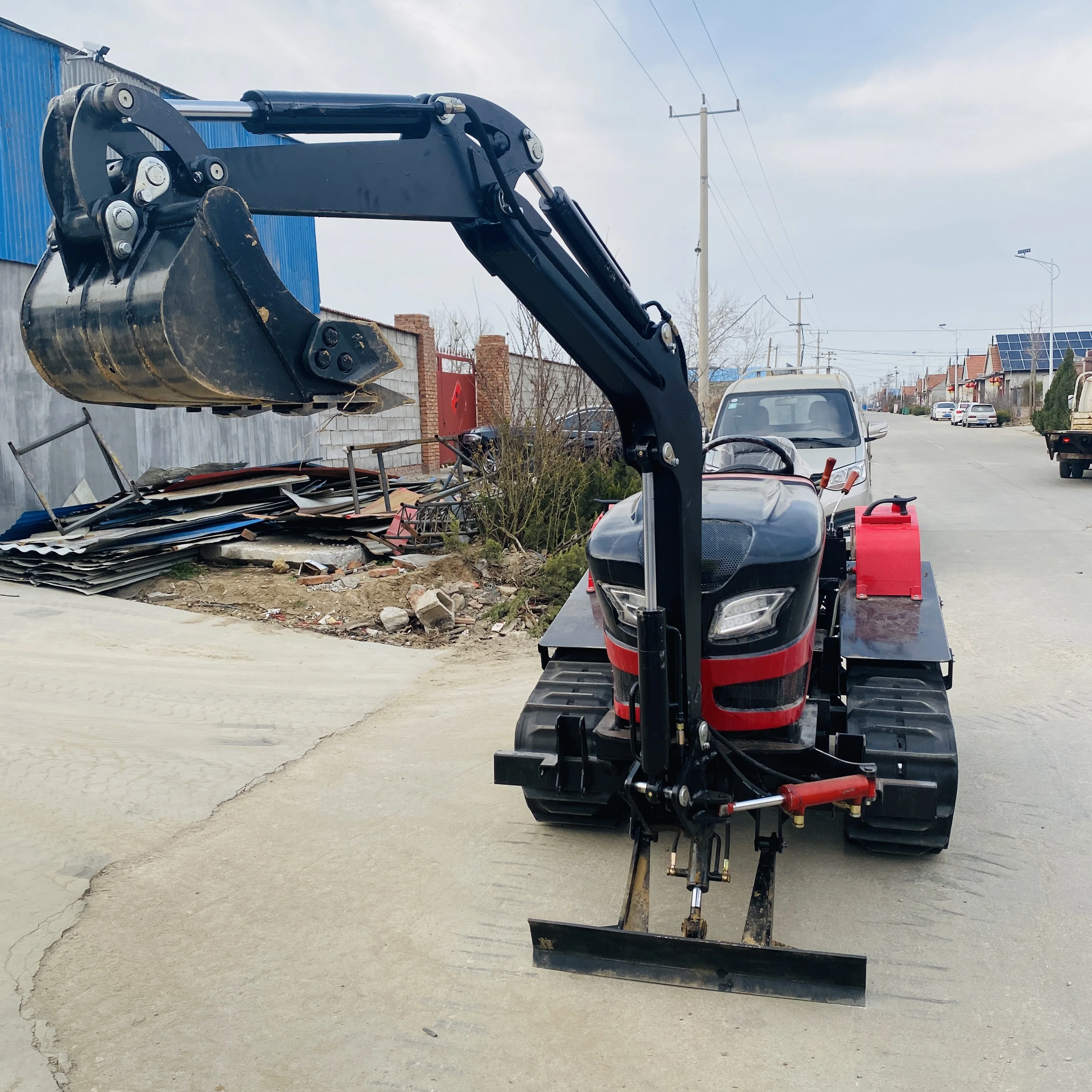 Trattore cingolato con motozappa per coltivatore 35HP mini coltivatore agricolo Euro V personalizzato con escavatore