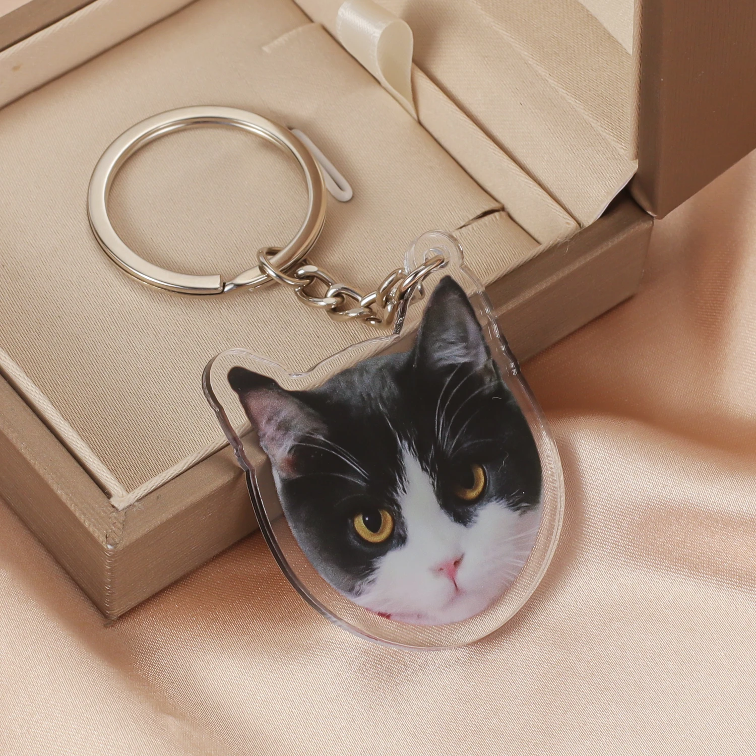 Custom Pet Photo Acrylic Keychain Personalized Dog Cat Parrot Photo Keychain Charm Pet Lover Phone Accessories Pet Loss Gift