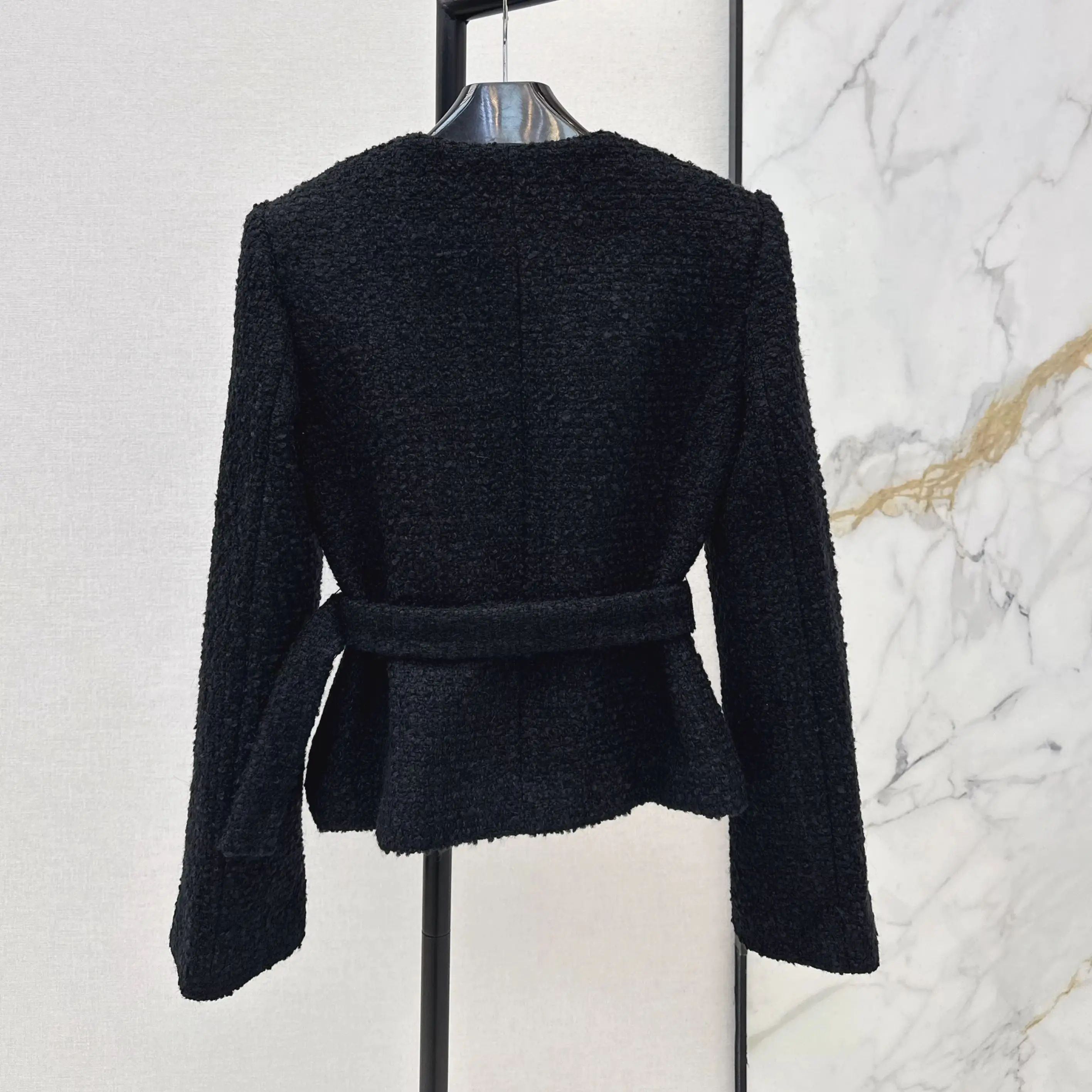 

Новая коллекция 2026: Винтажное двубортное короткое пальто с вышивкой и простым воротником для весны и лета