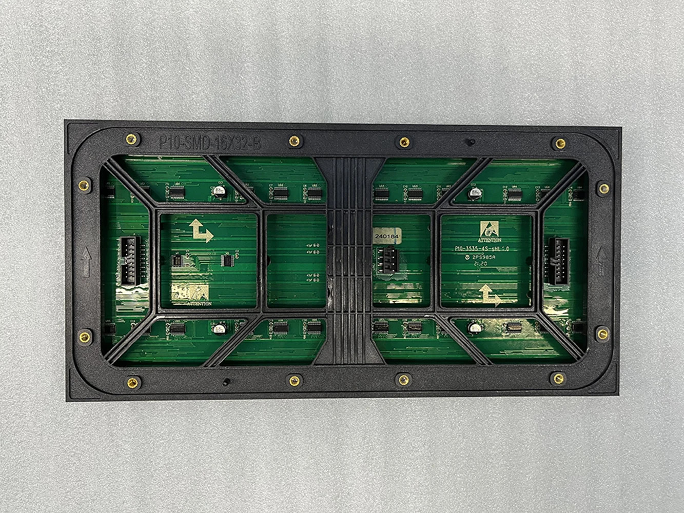 Display a pannello LED P10 Display pixel esterno da 10 mm 320 * 160 mm Modulo LED Smd a colori impermeabile a risparmio energetico