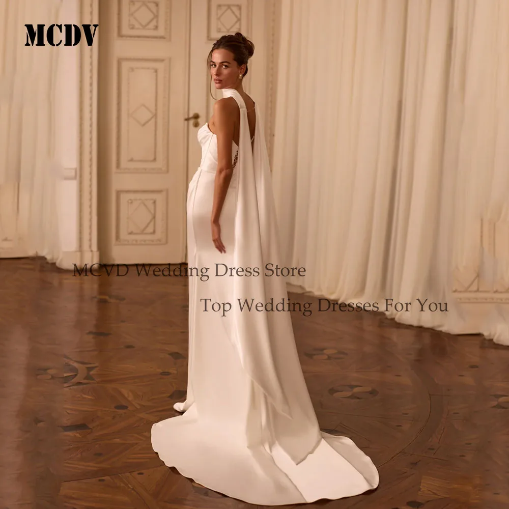 ชุดแต่งงาน MCDV แบบนางเงือก สายเดี่ยว จับจีบ ชุดเจ้าสาว 2025 ผ้าคลุมไหล่ ผ้าซาติน ชุดแต่งงานแบบไม่มีแขน สามารถสั่งตัดได้