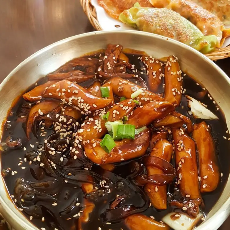 [Friends of ChukJang Tteokbokki for 2 people] Wheat Tteokteokgeokmuki sauce