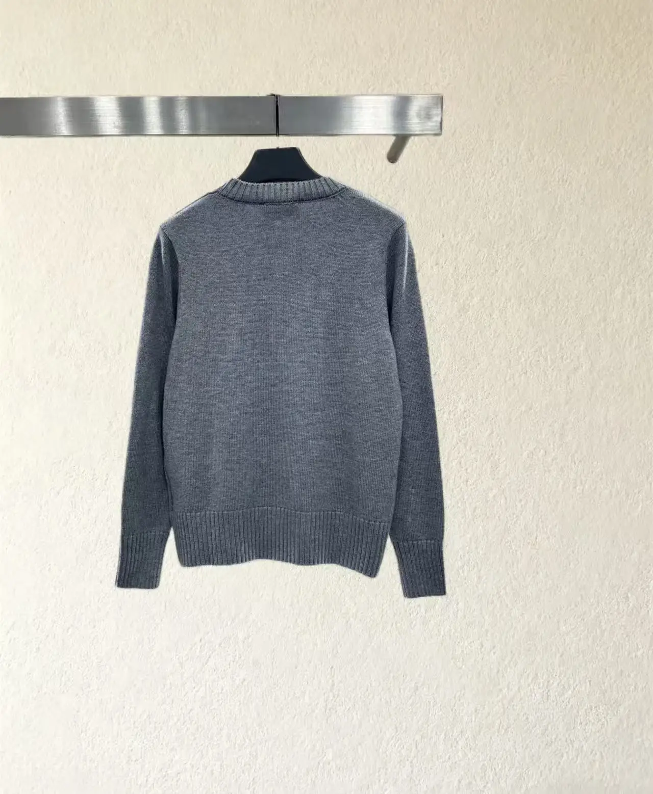 

2025 Autumn/Winter New Design Women's Fashionable Loose Pullover Sweater