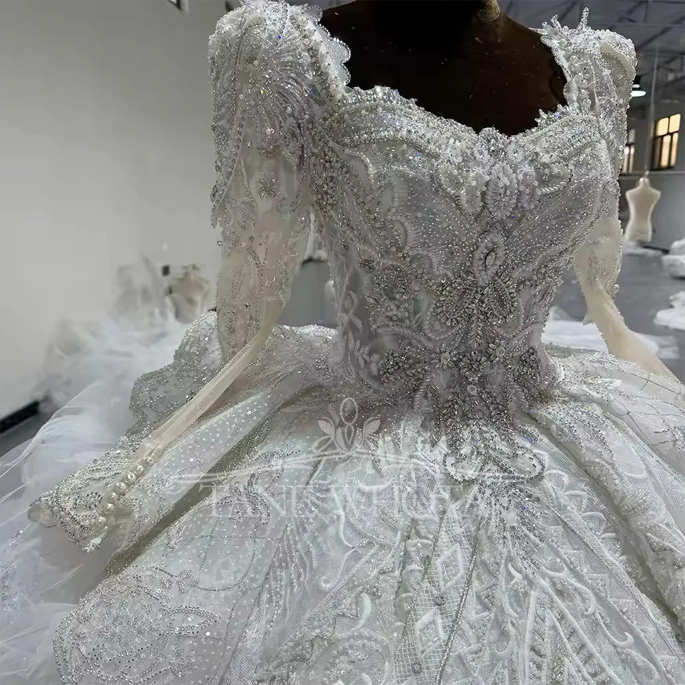 رداء Mariage بأكمام طويلة على شكل قلب مطرز بالكريستال فستان زفاف بأربطة من الخلف فستان زفاف فيستدو دي نوفيا