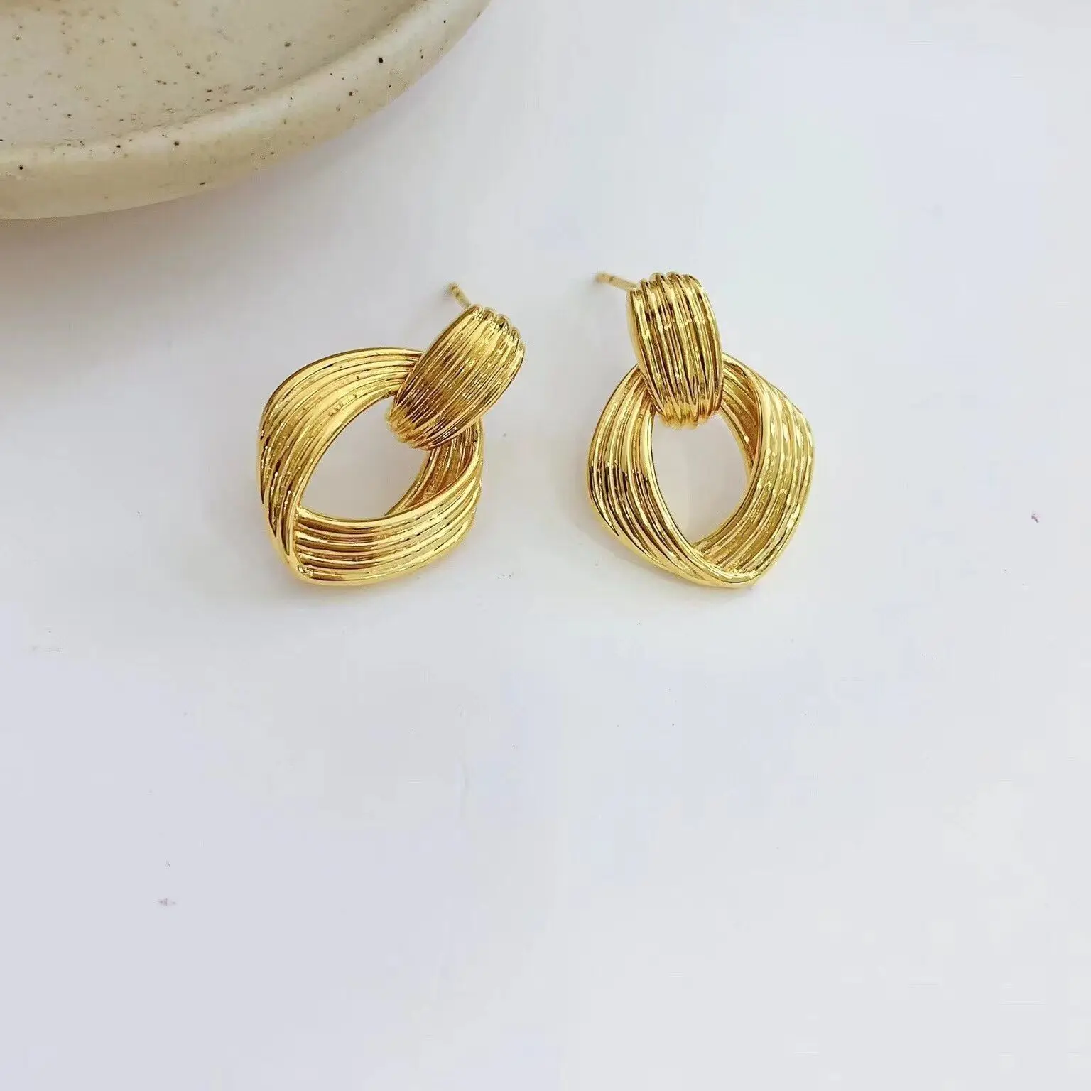 MADALENA SARARA Pure 18k Yellow Gold Women Earrings Geometric Circle Character AU750 Stamp