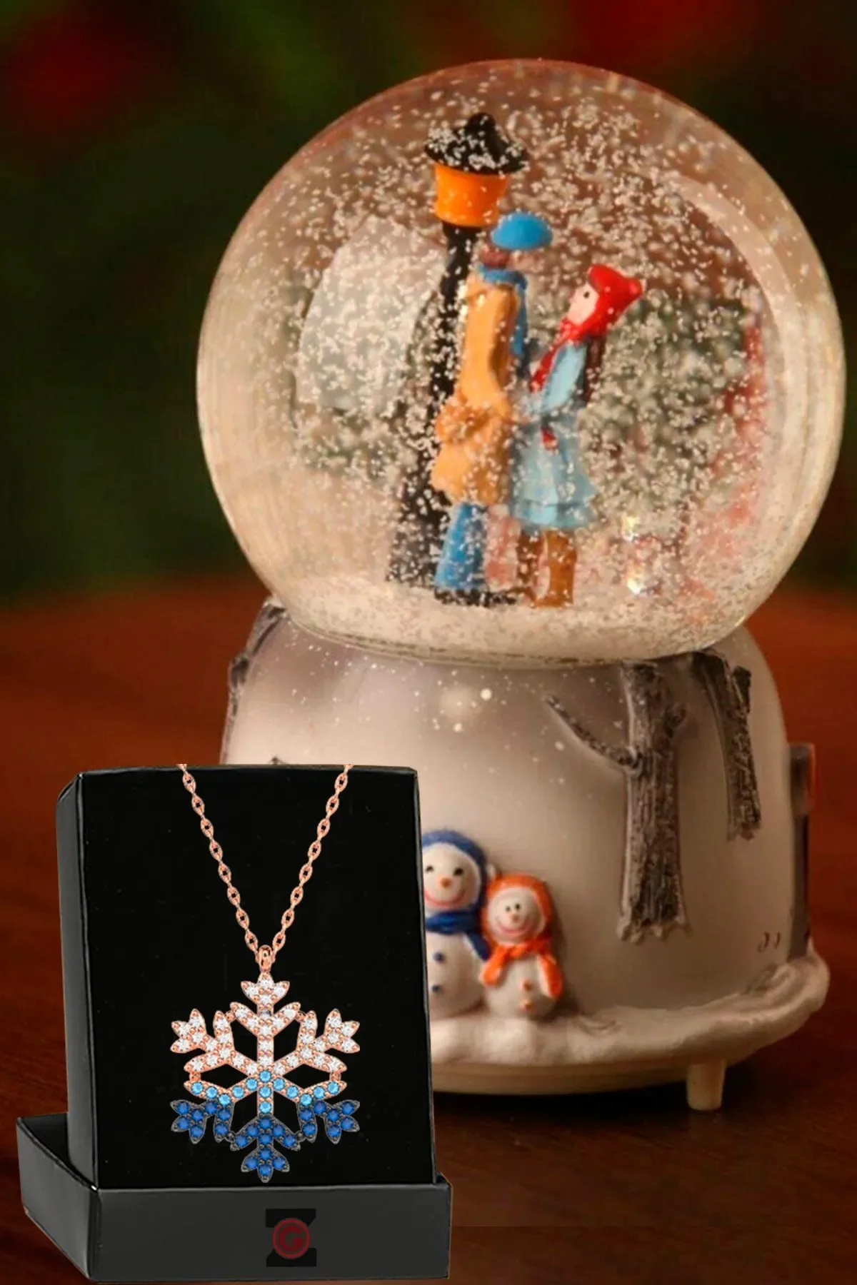 Endless Love Winter\'s Tale Color Changing Luminous Musical Medium Size Snow Globe And Zircon Snowflake Necklace