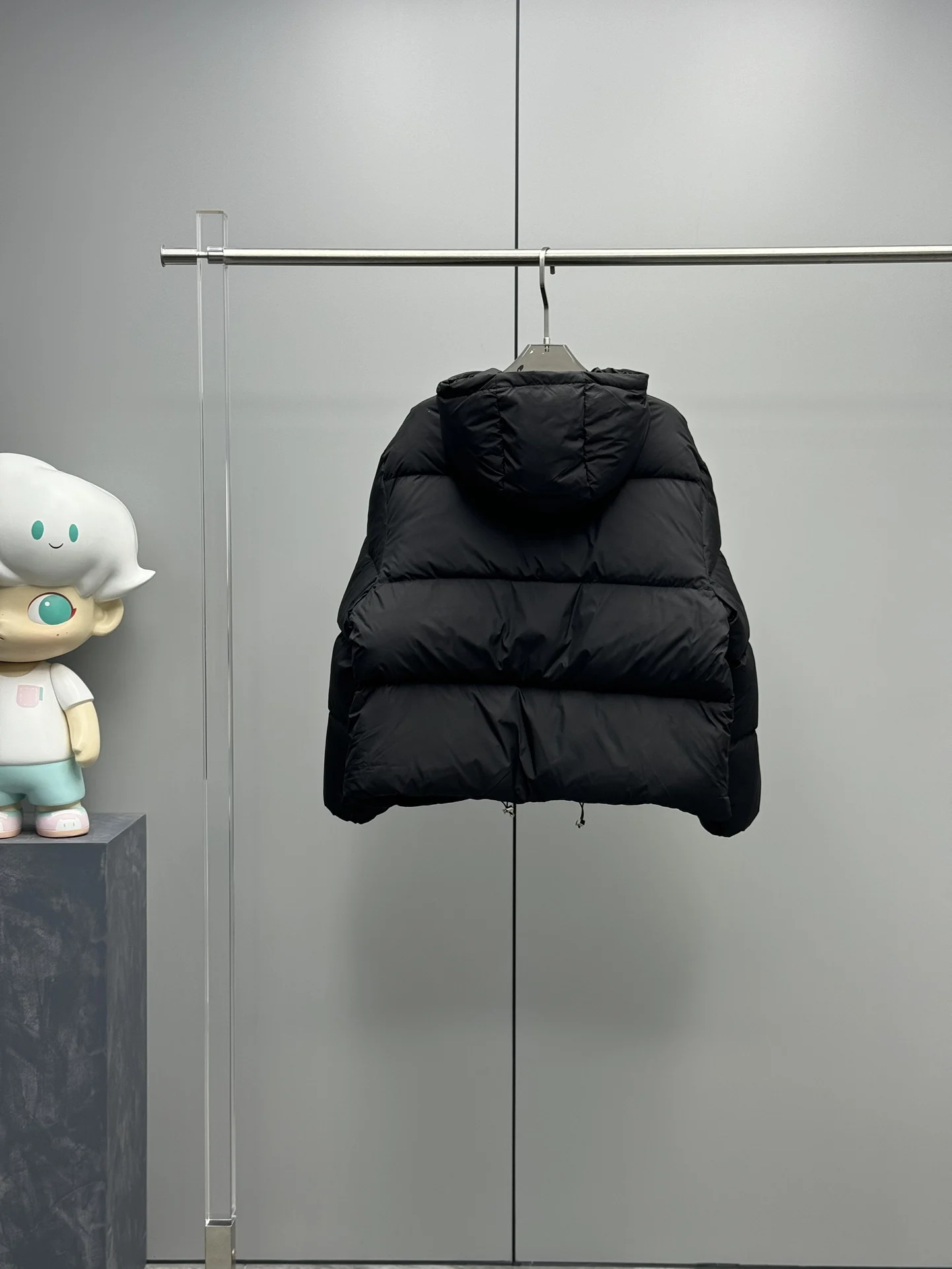 Chaqueta corta de plumón informal con capucha para mujer de gama alta 152