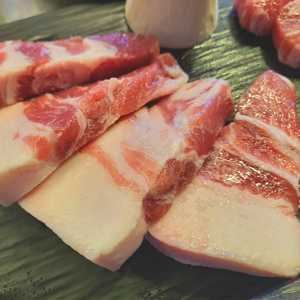 돼지 뒷고기 덜미살 슬라이스 500g 특수부위 아삭아삭 덜미살