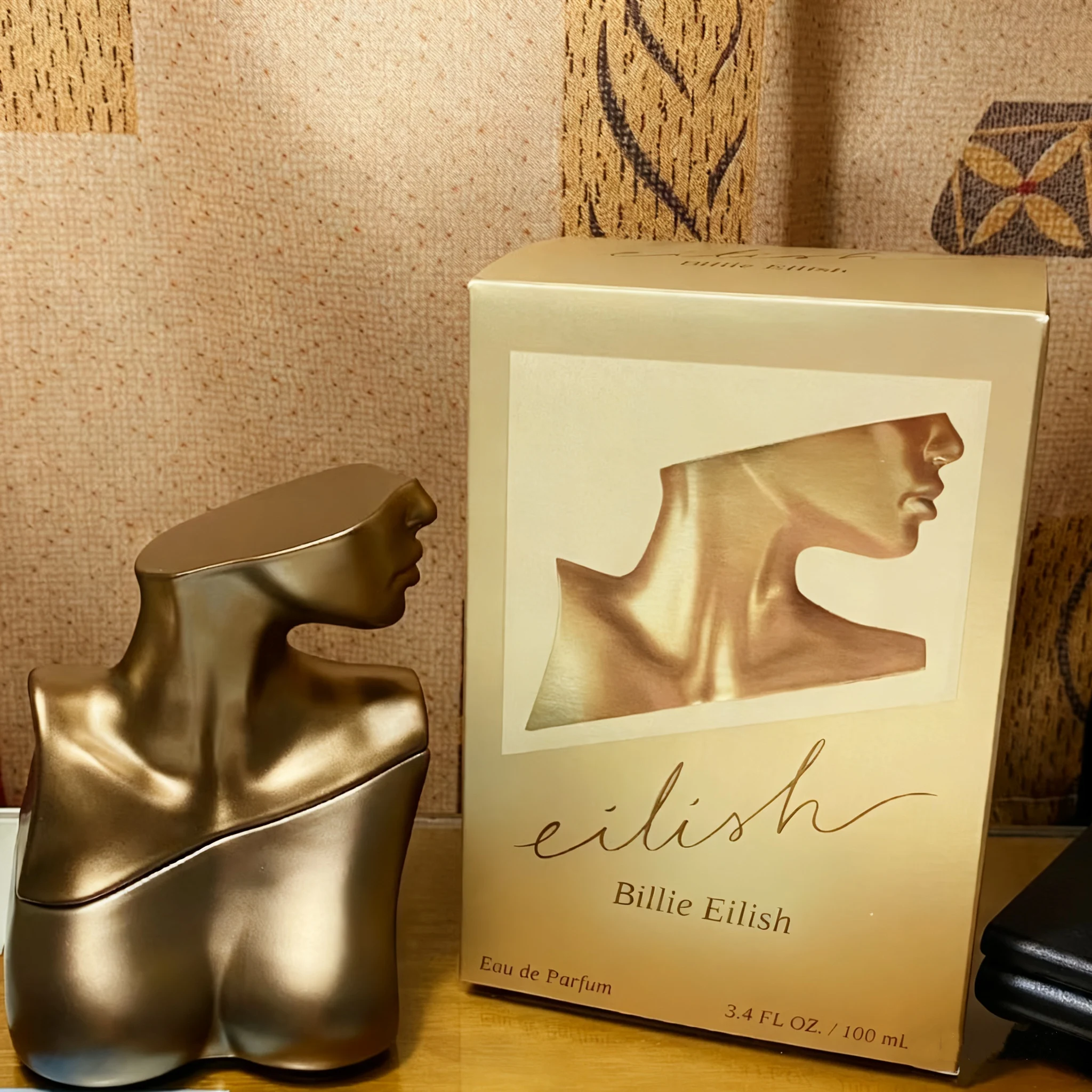 Billie Eilish Eau de Parfum Spray Perfume for Women, Notes of Sugared Petals, Vanilla & Musk 100ML view 2