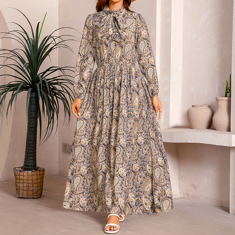 Abito da donna 2026 nuovo stile retrò con stampa cashew, elegante outfit europeo per vacanze, gonna lunga a trapezio che valorizza la vita, perfetto p