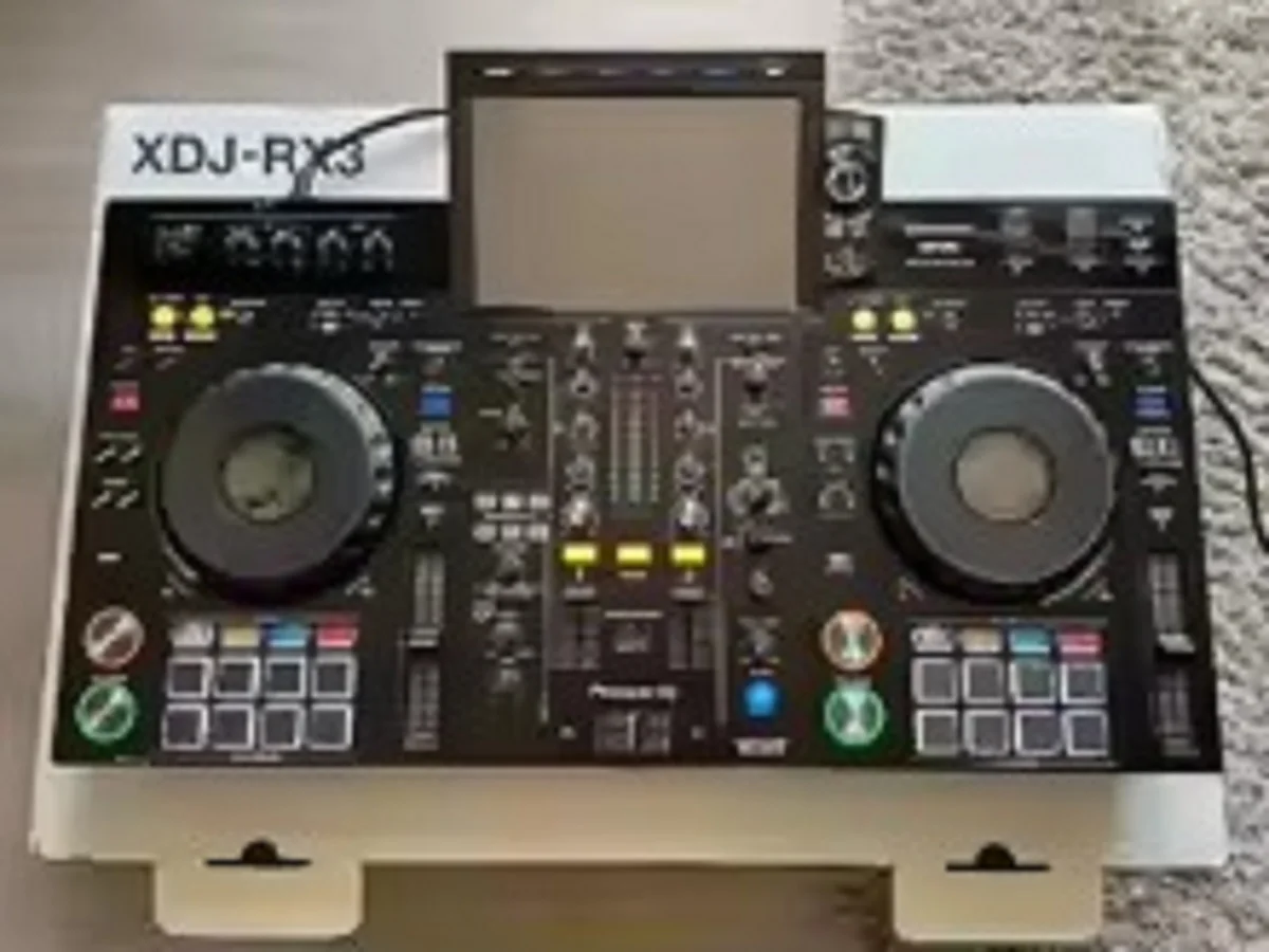 أفضل عرض نظام DJ الرقمي الكل في واحد من Pioneers DJ XDJ-RX3