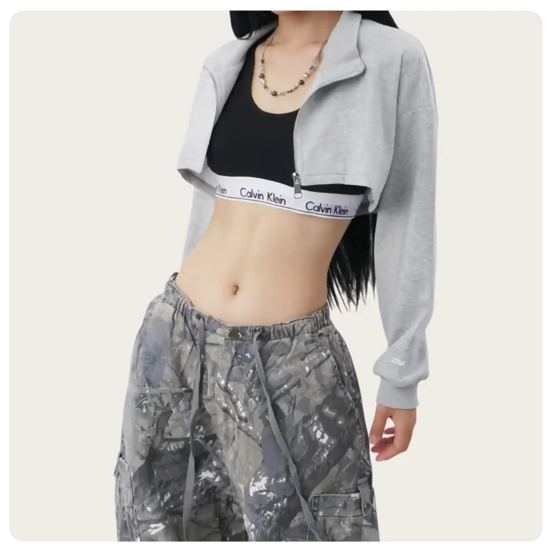 Koreanischer Streetdance-Stil Damen Grau-Schwarzes Locker Sitzendes Kurzes Crop-Top Reißverschluss-Sweatshirt – Detail 3