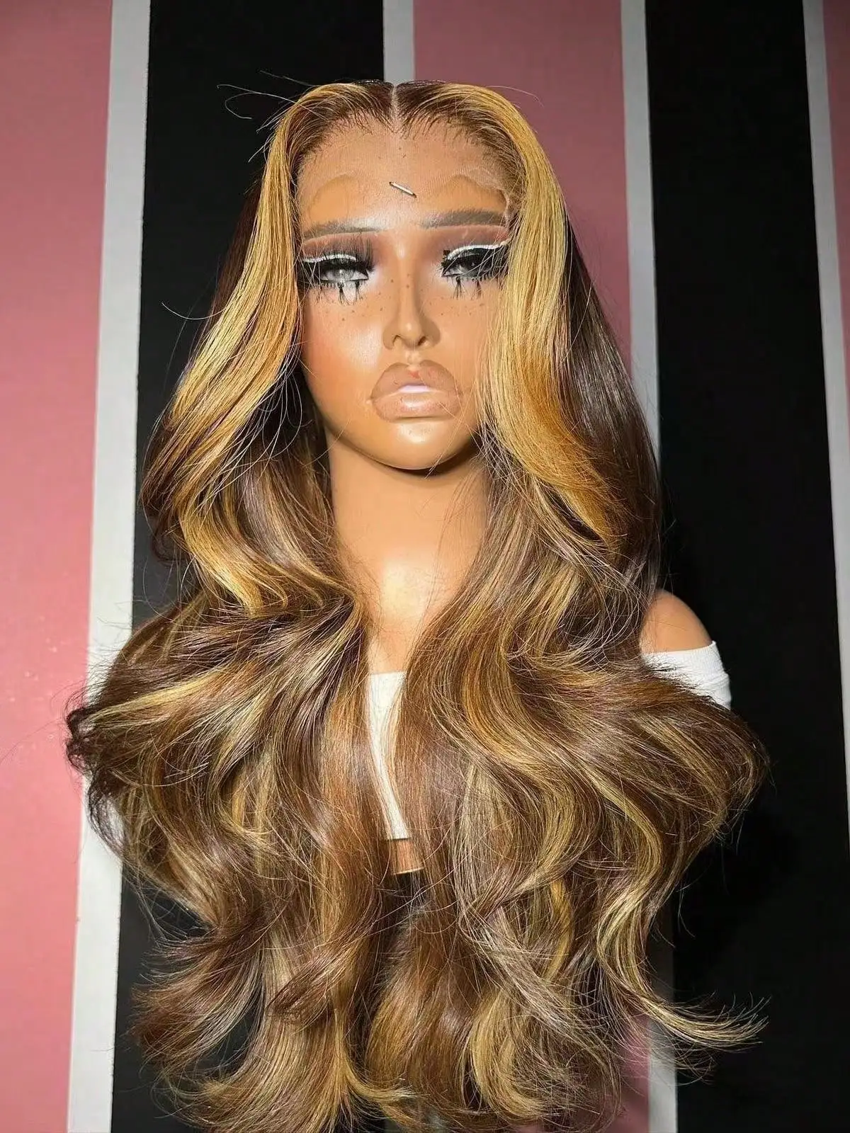 العسل شقراء الدانتيل شعر مستعار أمامي شعر الإنسان تسليط الضوء على الجسم موجة الباروكات قبل قطعها 200 الكثافة شعر مستعار 13X4 HD الدانتيل الباروكة الأمامية 4/27 #2