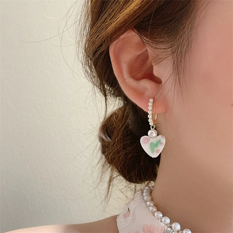 Französische Luxuriöse Rosa Tulpenblüten-Perlen-Ohrstecker für Damen, Koreanische Zirkon-Ohrringe, Exquisiter Schmuck für Party und Weihnachten – Detail 16