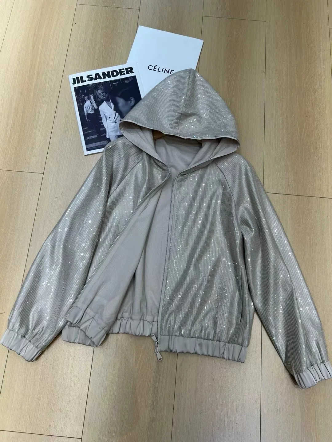 

Casual demi-season luxurious women's hooded sequined jacket