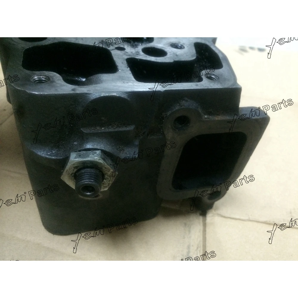 

D934S 10120365 10120383 Cylinder Head For Liebherr D934S Excavator Engine Parts