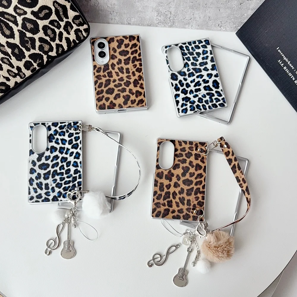 Retro Leopard Print Phone Case For Samsung Galaxy Z Fold 8 fold8 Cover Fashion Luxury Shockproof Protective Case With Note Charm