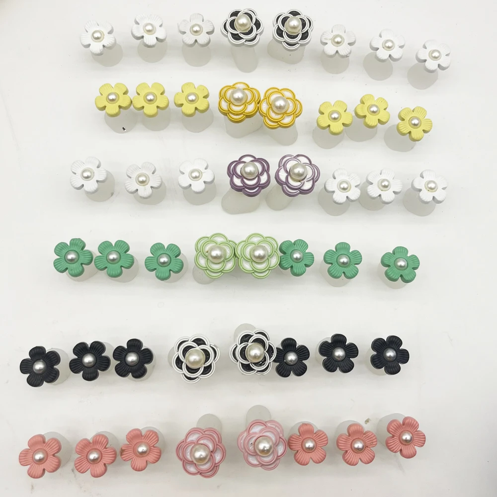 8pcs/Bag Soft Silicone Flower Perals Toe Separator For Pedicure Foot fingers Splitter Flexible Finger Toe separators Tool