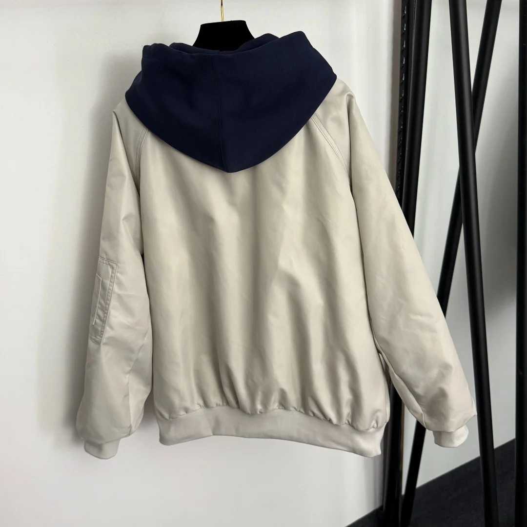 

Осень-зима 2022, новая женская одежда, искусственный двухсекционный свитер с цветными блоками, пуховик с капюшоном и длинными рукавами