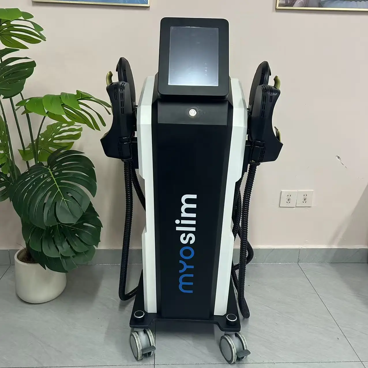 

Профессиональный аппарат Myoslim PRO Ultra Therapy 6500W HIEMT EMS для стимуляции мышц и коррекции фигуры, снижения веса, EMS NEO
