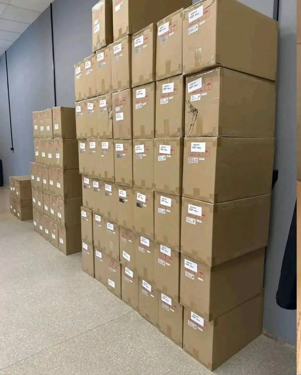 Оптовая скидка: Новый Bitmain Antminer Z15 Pro 840kh/s EquiHash Asic 2780W ZEN ZEC