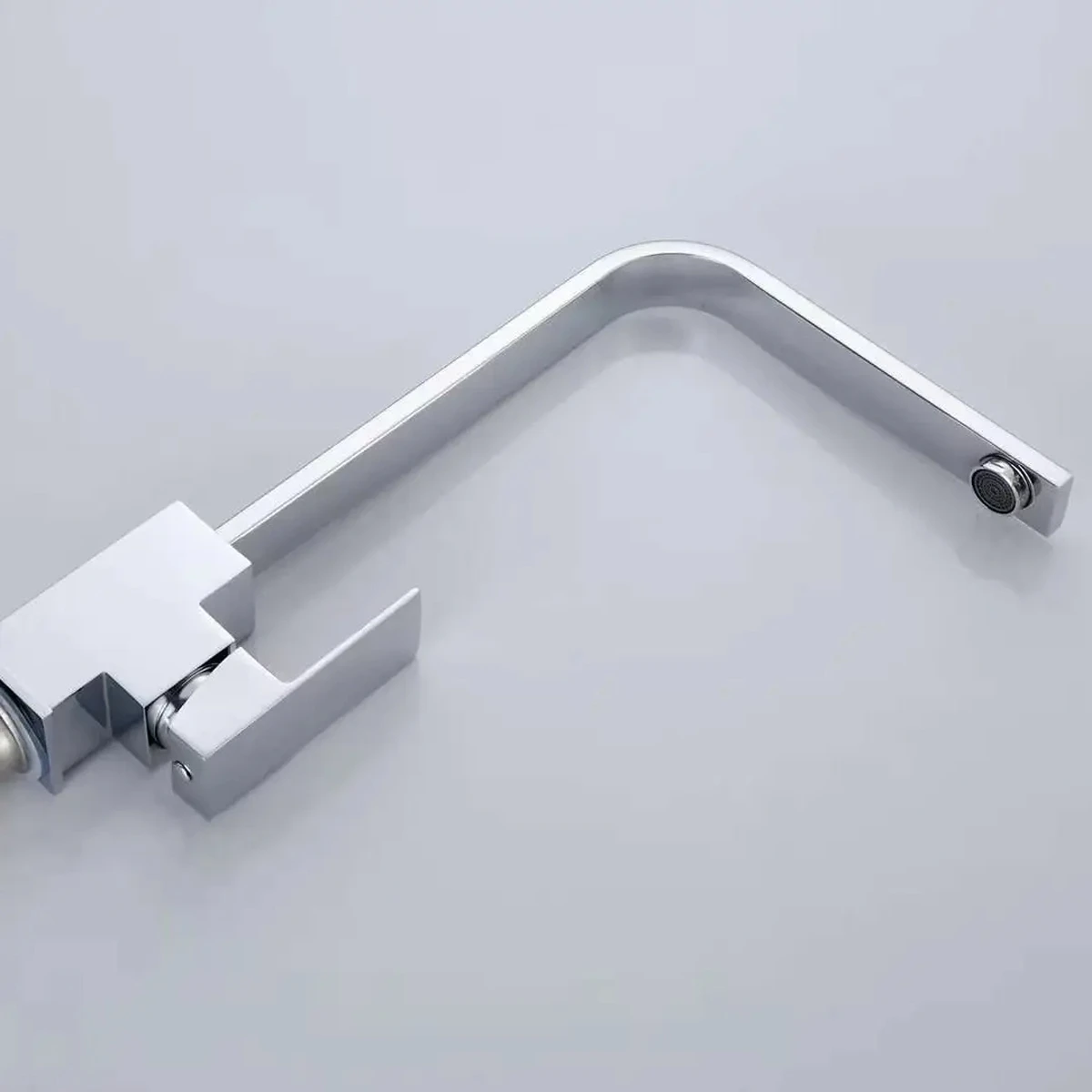 حنفية حوض مطبخ الذواقة ، خلاط مياه أحادي ° ، ساخن وبارد ، فضي كروم ، ذواقة ، Dc6017a ، لوك يونغ #5