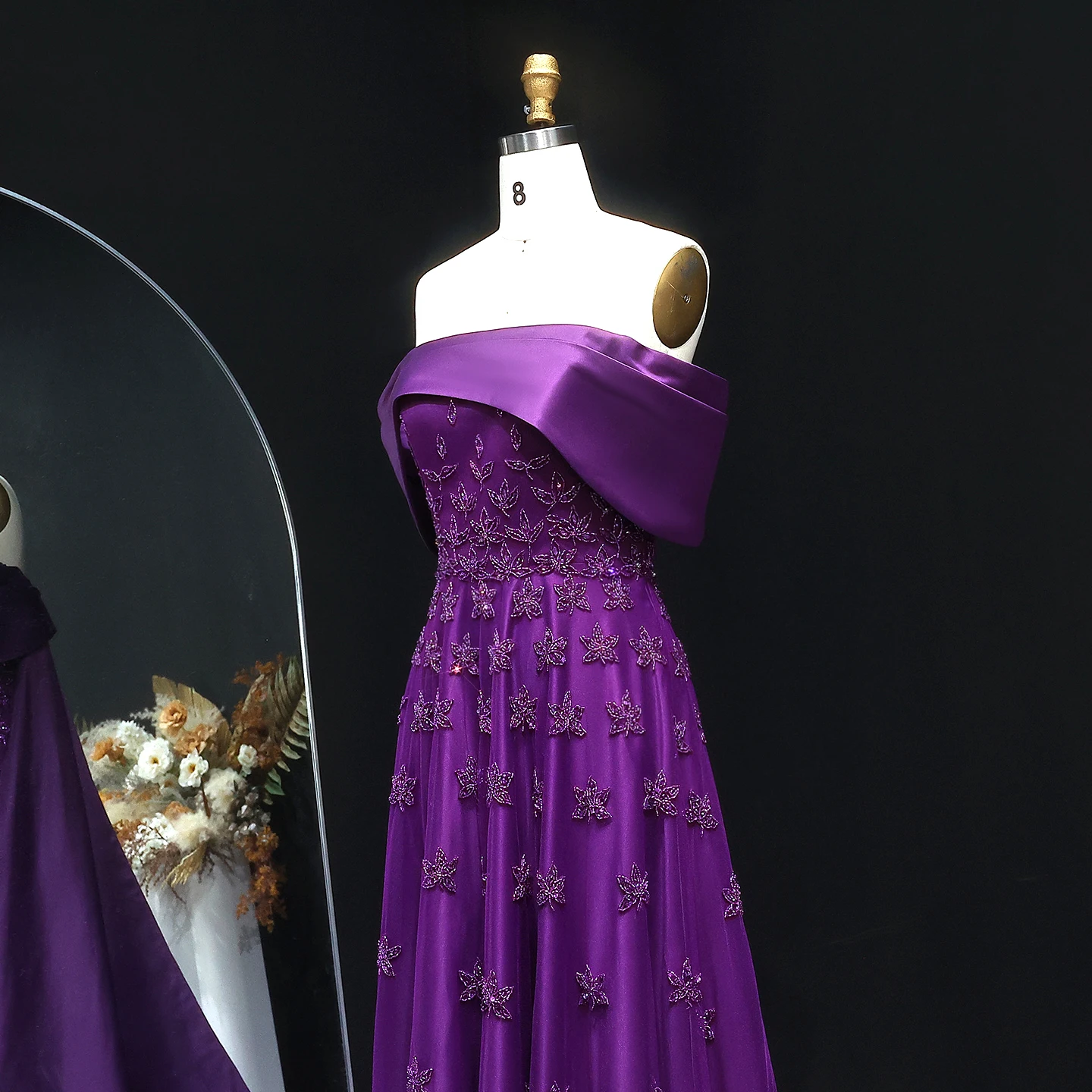 Sharon Said Luxuriöses gelbes Satin-Abendkleid aus Dubai mit Cape, schulterfrei, für arabische Frauen, Hochzeitsfeierkleider SS455, maßgeschneidert – Detail 18