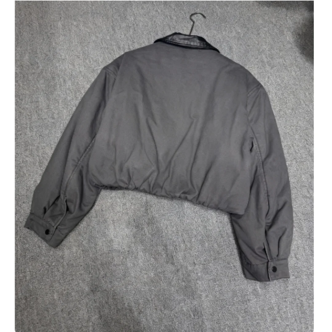 

Зима 2025 г., новая модная универсальная кожаная куртка с воротником и открытыми плечами, старая серая куртка