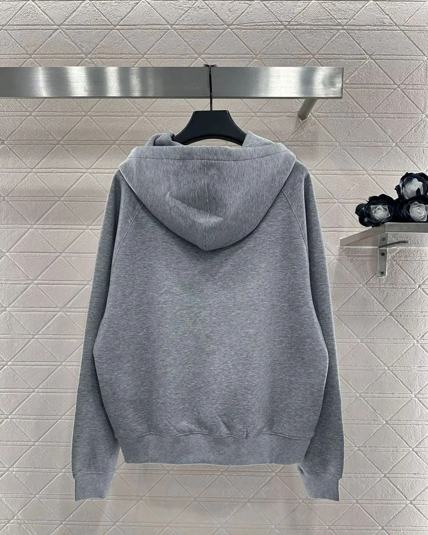 

2025 Autumn/Winter New Women's Clothing Solid Color Exquisite Fashion Versatile High Quality Hoodie HL04