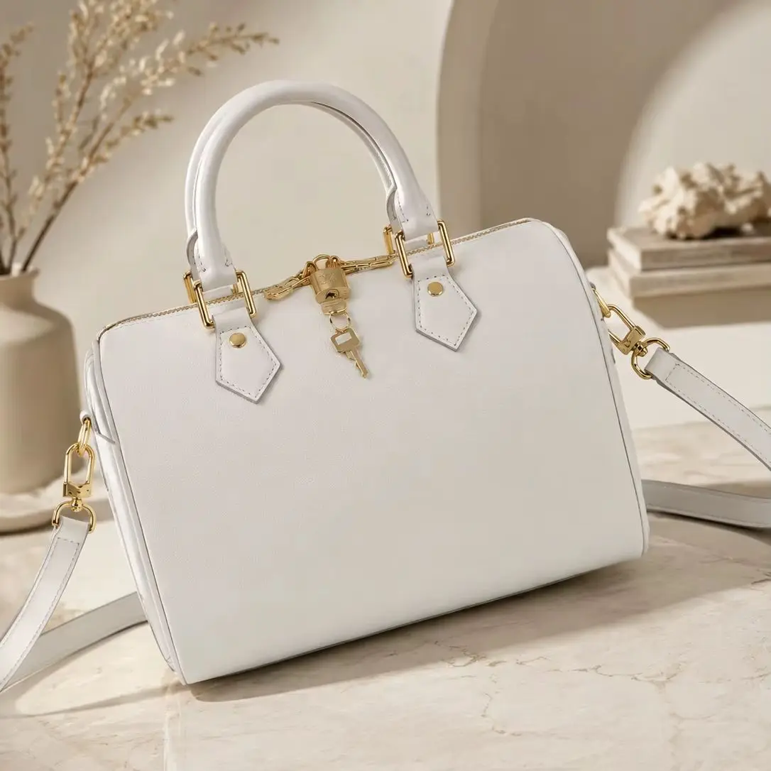 2026 New Luxury Classic Handbag Shoulder Bag down details 25*19*15cm