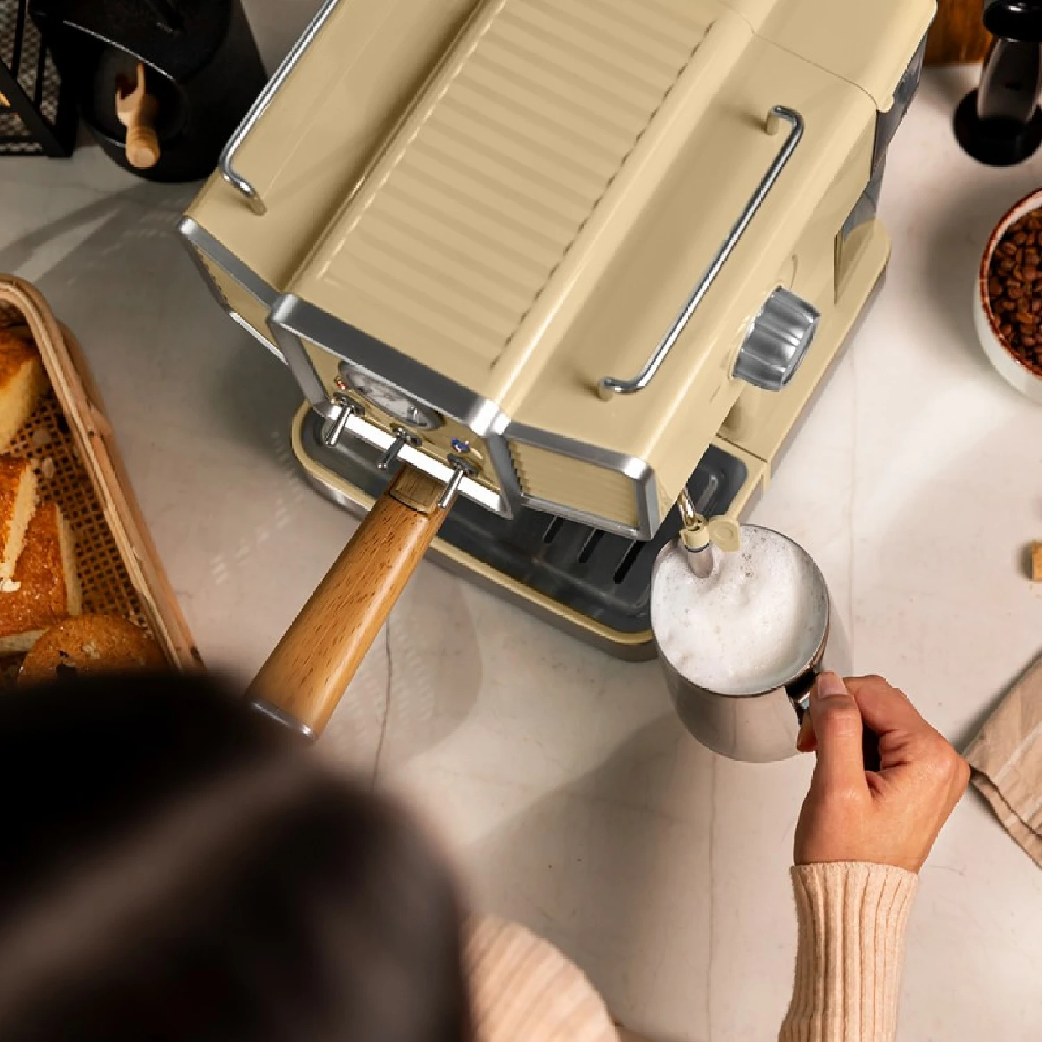 Cecotec express coffee maker power espresso 20 traditional light green