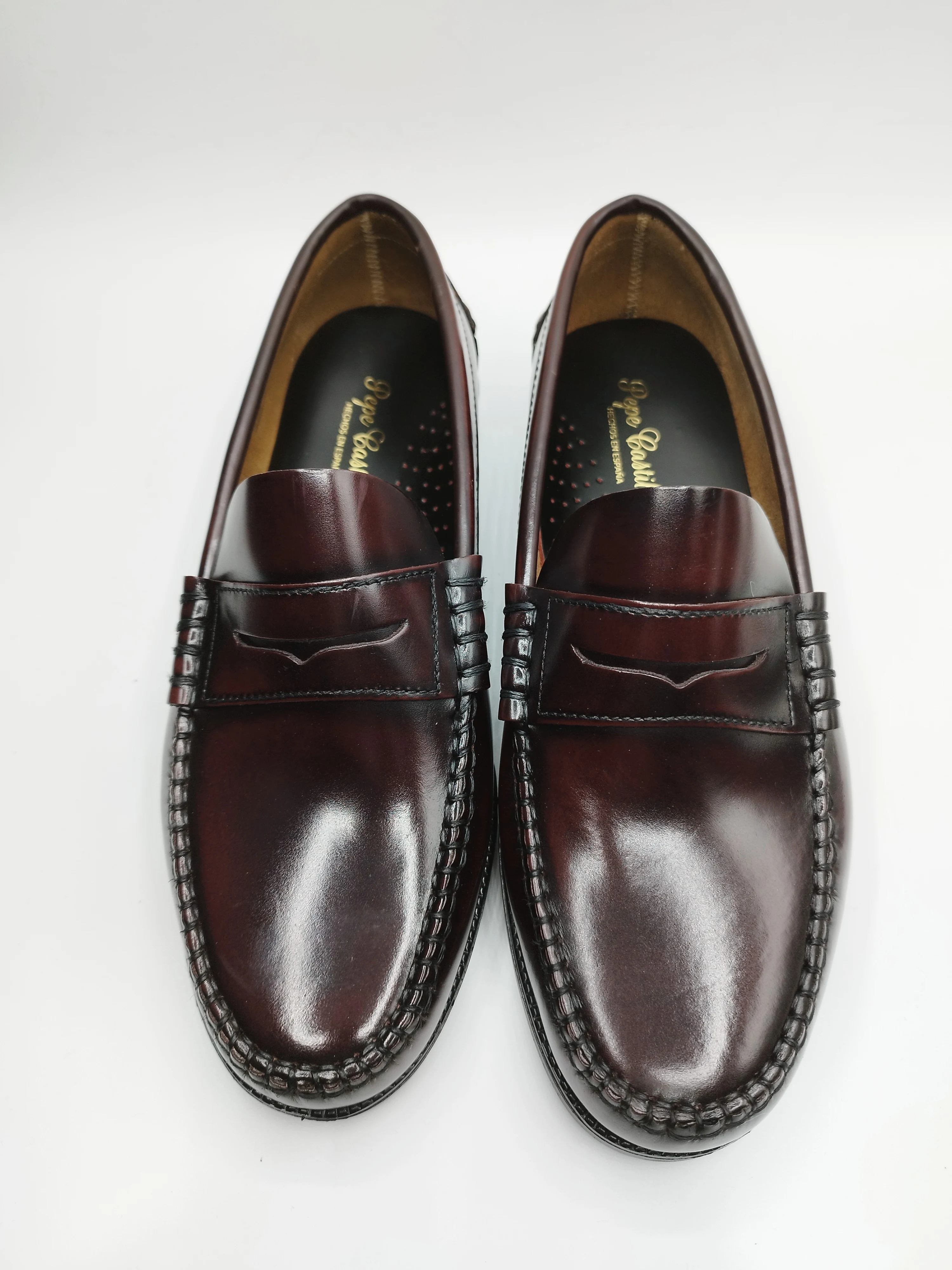 Castellano brand pepe castilla made in spain mo 904 absolute comfort burgundy rubber sole-also available in small sizes 35-40 -consult model in the store