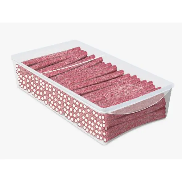 FINI Rellepica Fresa Relleno Nata Tarro 200 unidades Tarro con 200 unidades de regaliz Rellepica Fini sabor fresa con relleno de nata y cobertura pica-pica. Ideales para candy bar, cumpleaños, eventos o para disfrutar en cualquier fiesta. SABOR FINI