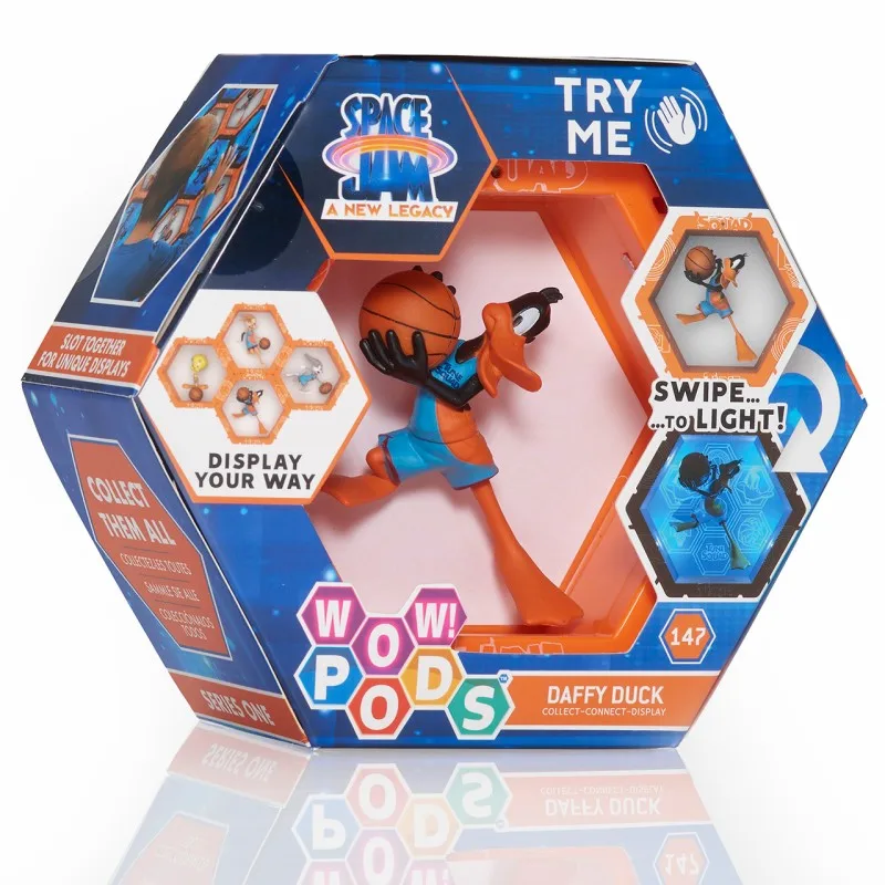 WOW STUFF figure Wow! Pod Space Jam Daffy Duck-collect your favorite characters-connect and activate the motion Sensor-illuminate your favorite Space-work with 3 AAA batteries