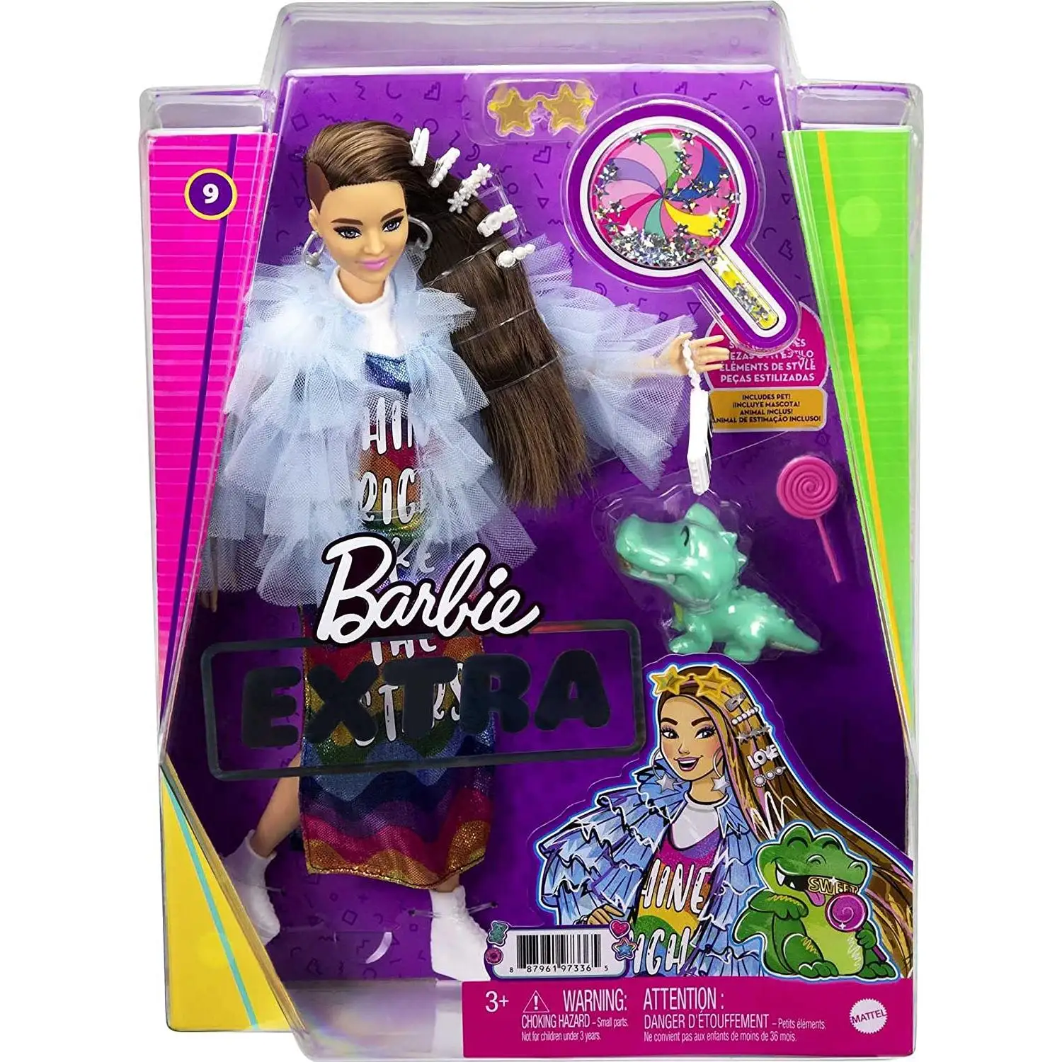 Barbie Extra Muñeca morena articulada con vestido arcoiris, accesorios de moda y mascota Mattel GYJ78