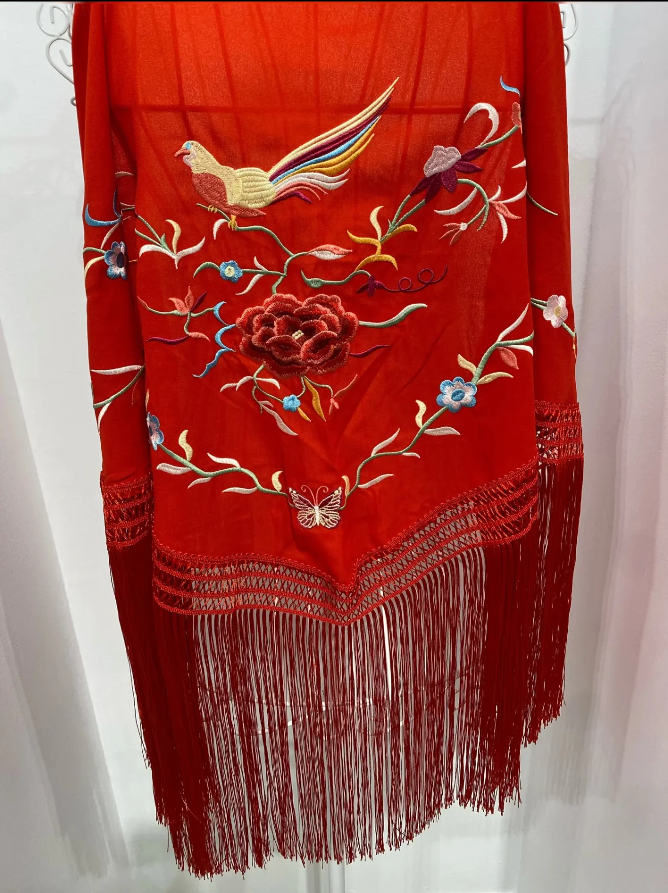 Flamenco embroidered shawl mt24-15 measurements length 1.50 x width 60cm long fringe