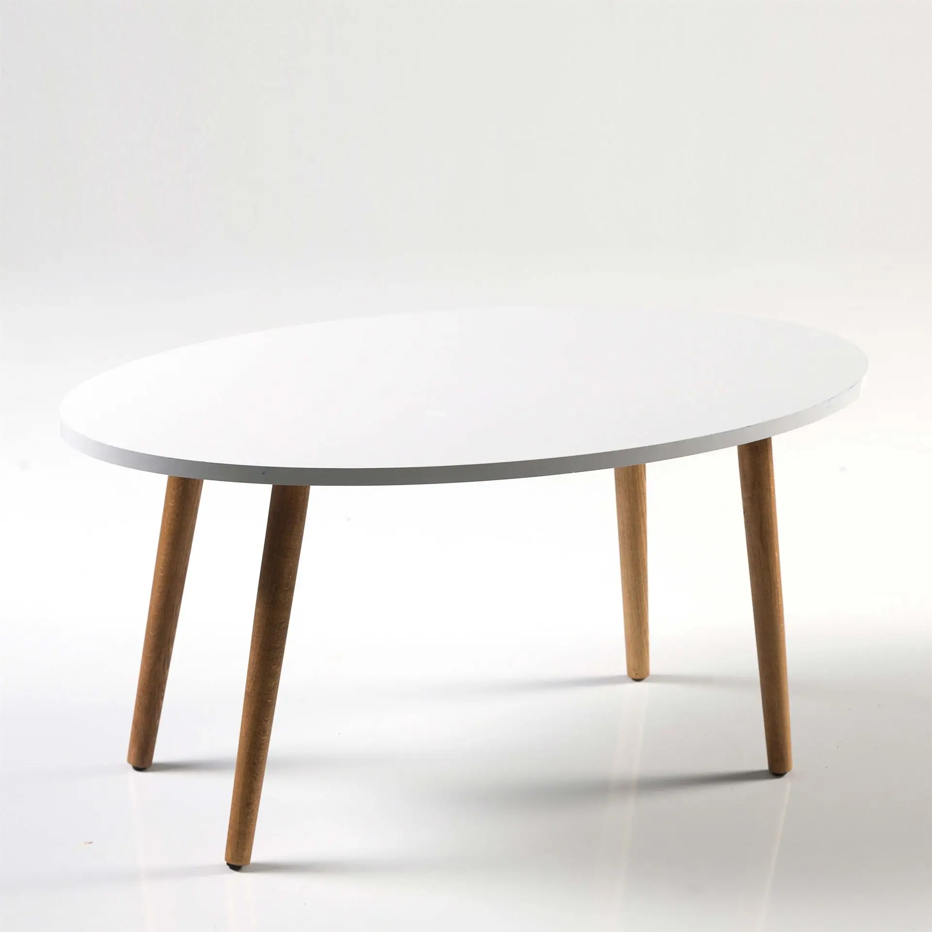 CASA basics Mesa de Centro Elíptica 90x50 cm en Blanco o Mármol Blanco – Diseño Moderno, Tapa en Aglomerado y Patas de Madera de Haya