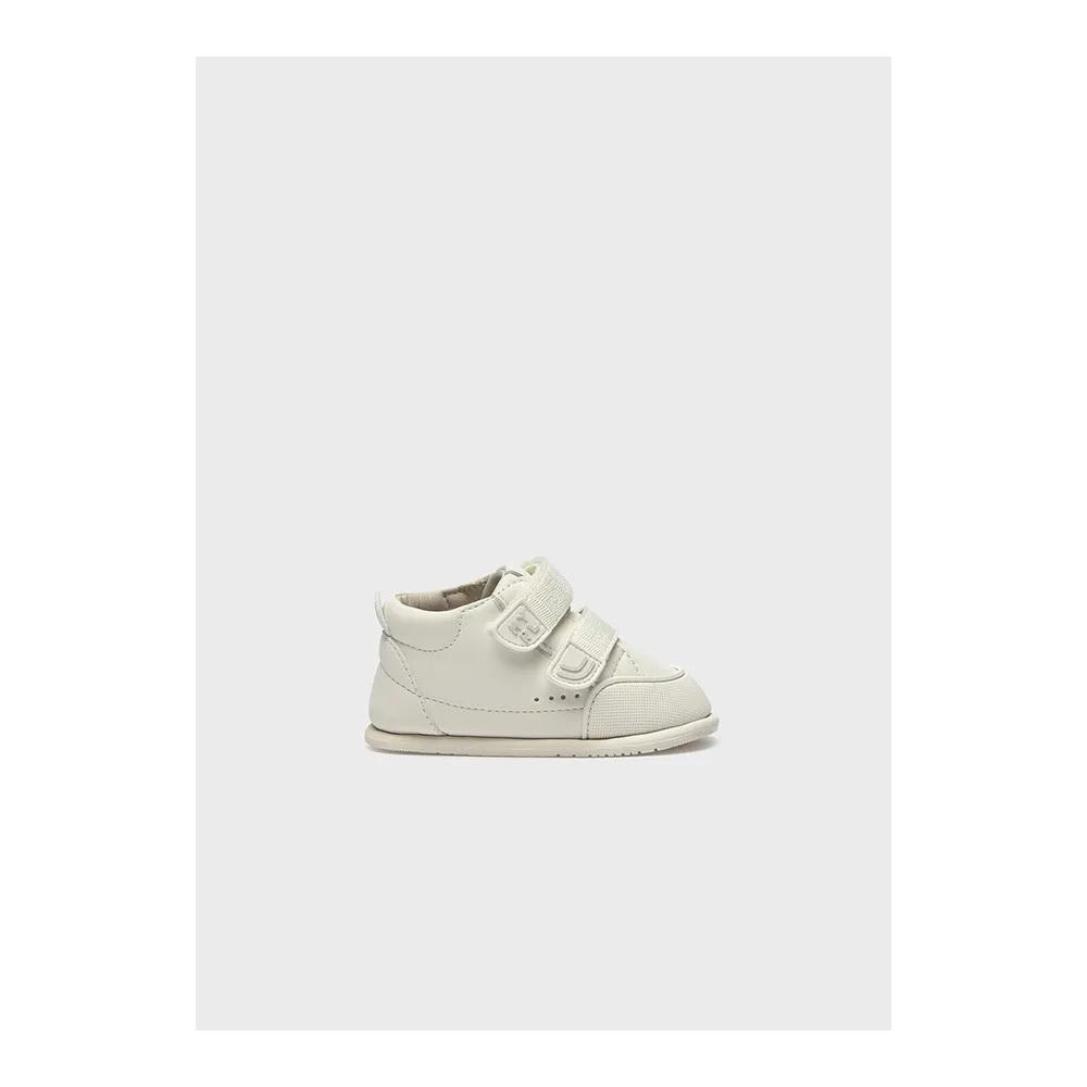 Baby boy first steps shoes older 42.500 018 sports respectful White 34262 24I