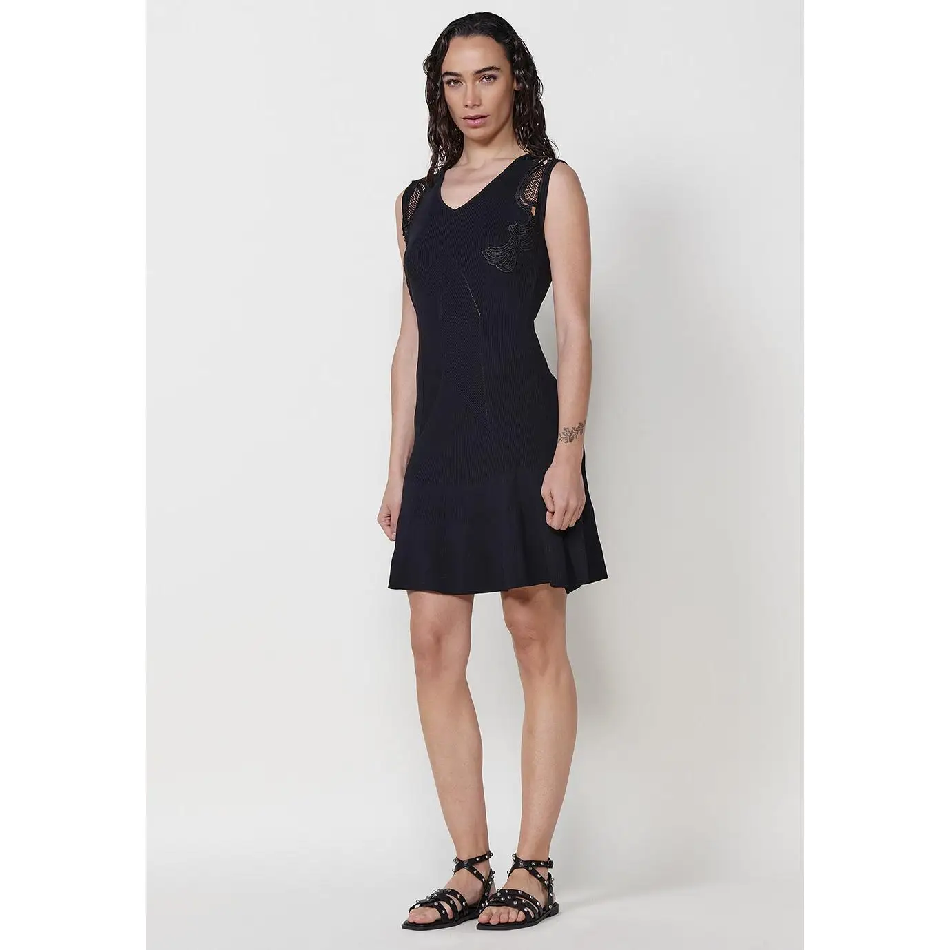 Koroshi Vestido Mujer sin mangas de punto con detalle en hombros – Koroshi negro
