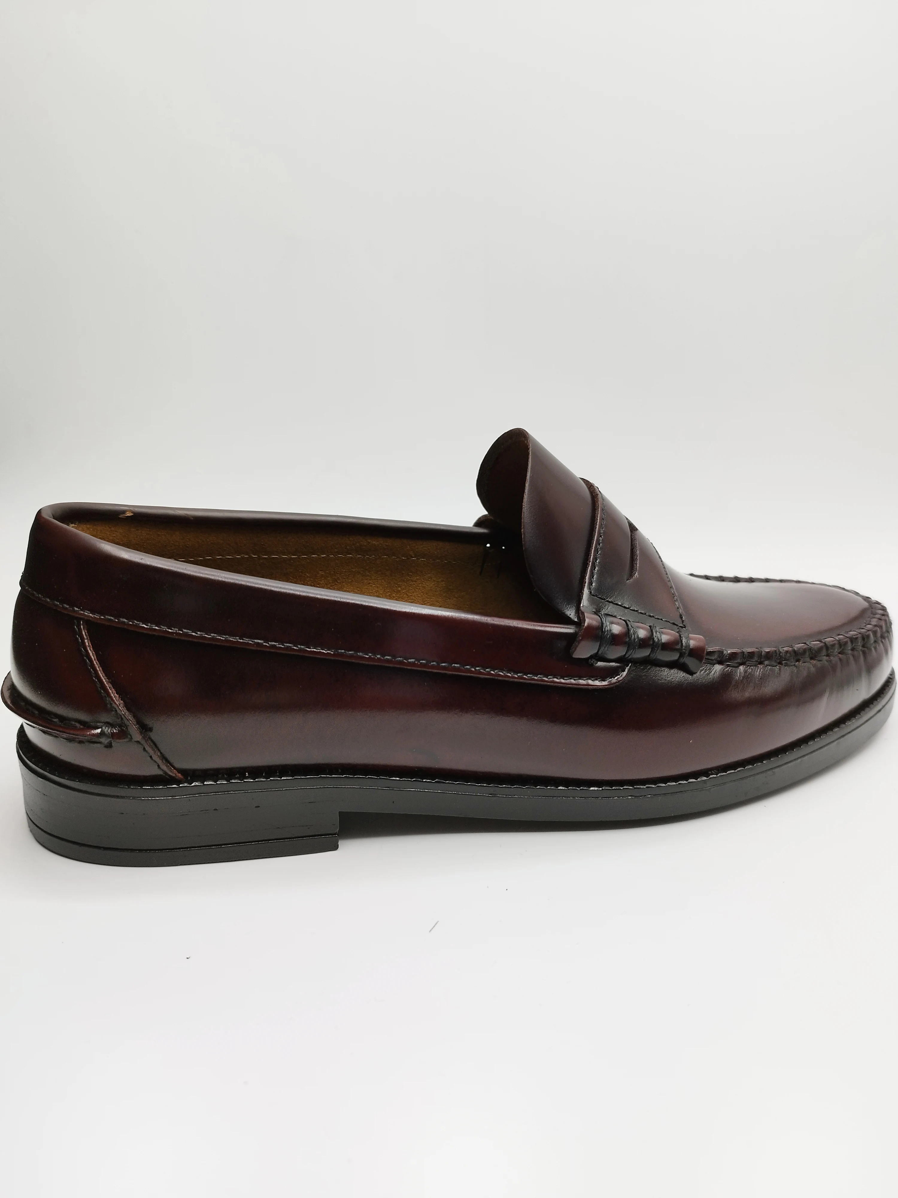 Castellano brand pepe castilla made in spain mo 904 absolute comfort burgundy rubber sole-also available in small sizes 35-40 -consult model in the store