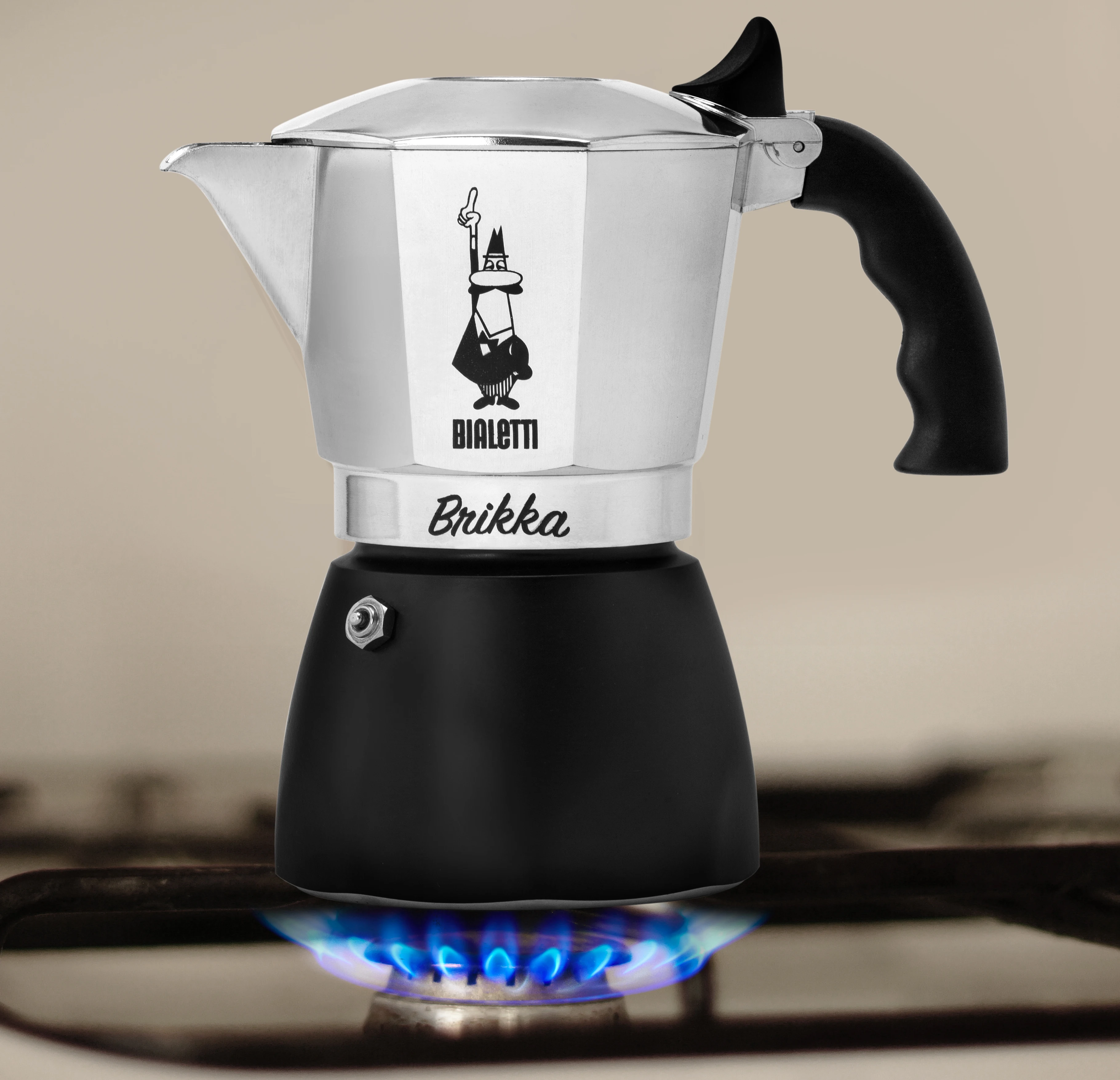 Bialetti - Brikka, the only coffee maker capable of making a creamy Espresso, 4 cups (170 ml), aluminum and black-high quality Italian coffee maker