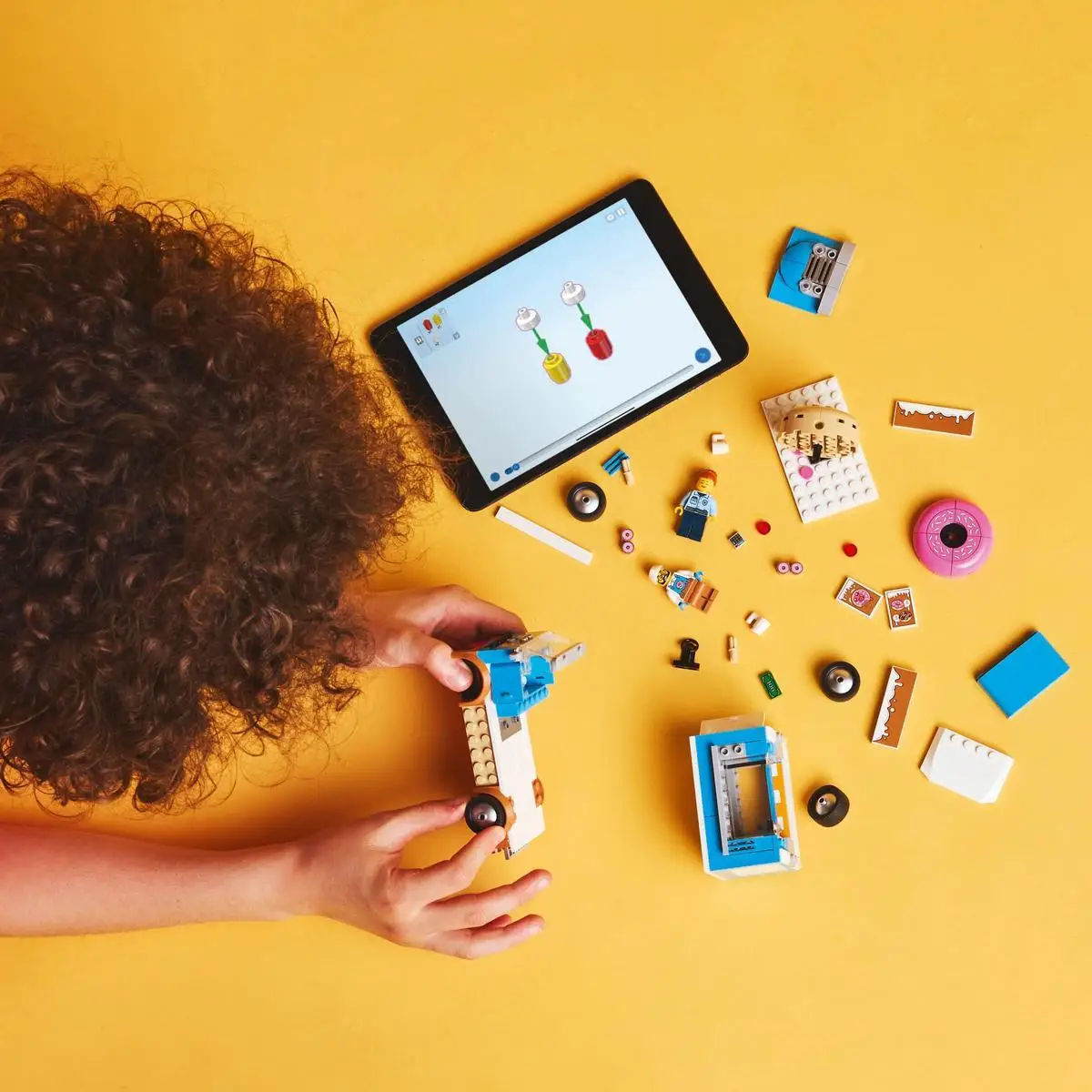 LEGO® City Donut Truck 60452 Toy Vehicle, 196 pieces food truck set with minifigures for imaginative play, suitable for kids aged 5 and up, includes a removable donut kiosk and accessories. #3