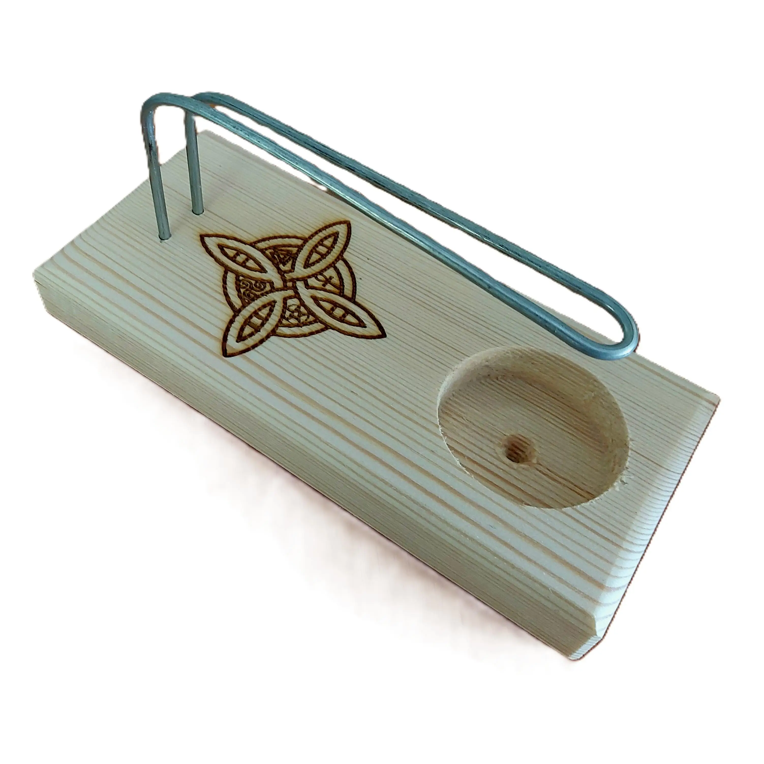 YA-DECOREGALOS Soporte quemador para  Palo Santo, inciensos o atados Simbolo  Nudo de bruja hecho artesanalmente, base de madera natural 100% con simbolo Nudo de Bruja elimina y aleja cualquier mal,