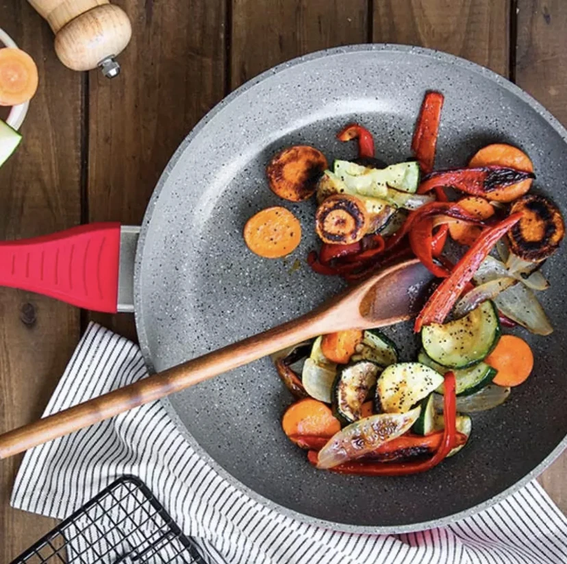 Set of 3 Non-Stick Pans 20/24/28cm with Stone Coating, suitable for all cooking types including gas, electric, and induction, featuring durable and easy maintenance design available in Red, Black, and Orange.