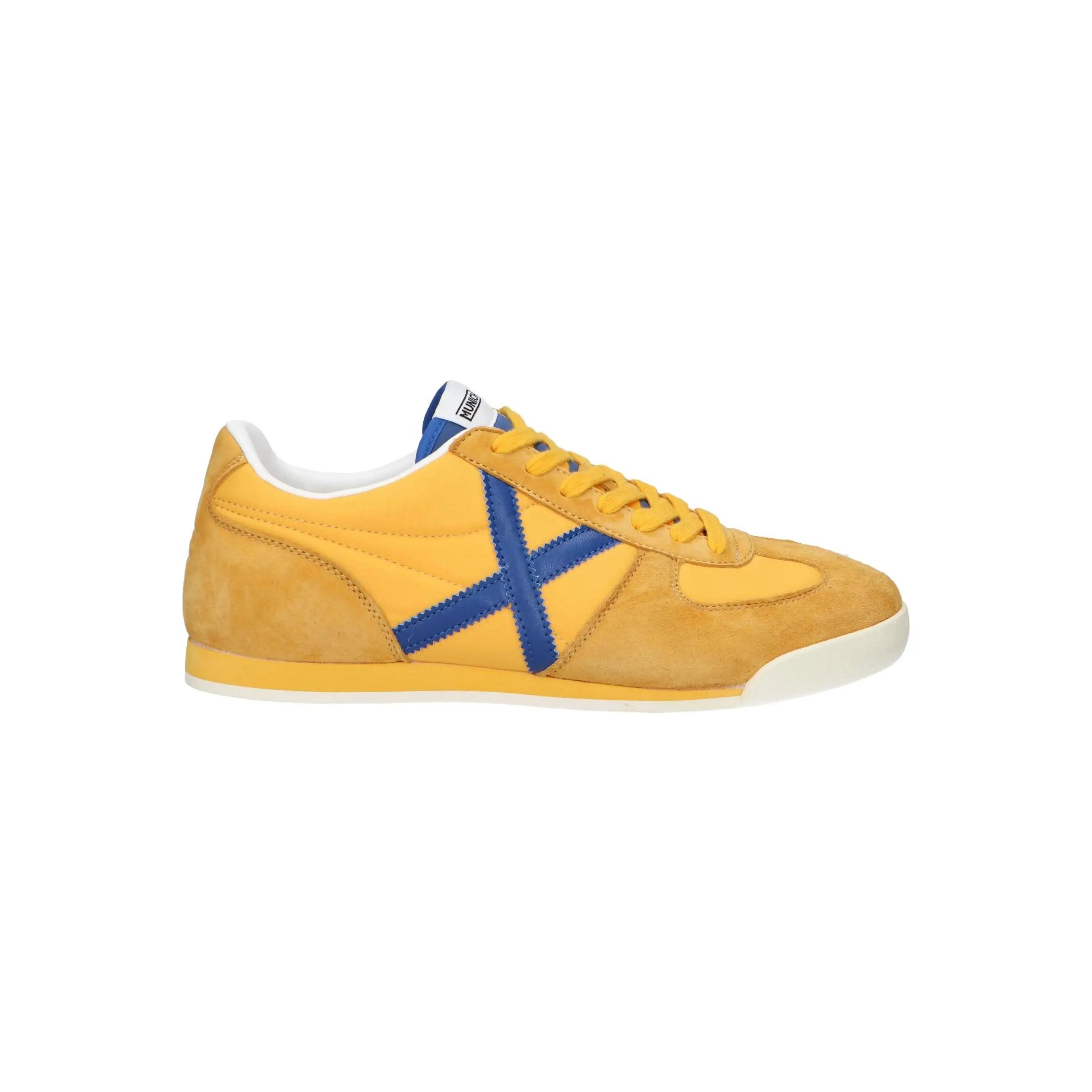Munich men's casual sneakers in yellow, leather with textile lining, rubber sole, closed toe, all-season wear, comfortable men's sneakers for walking and casual outings, perfect for sports and leisure activities.