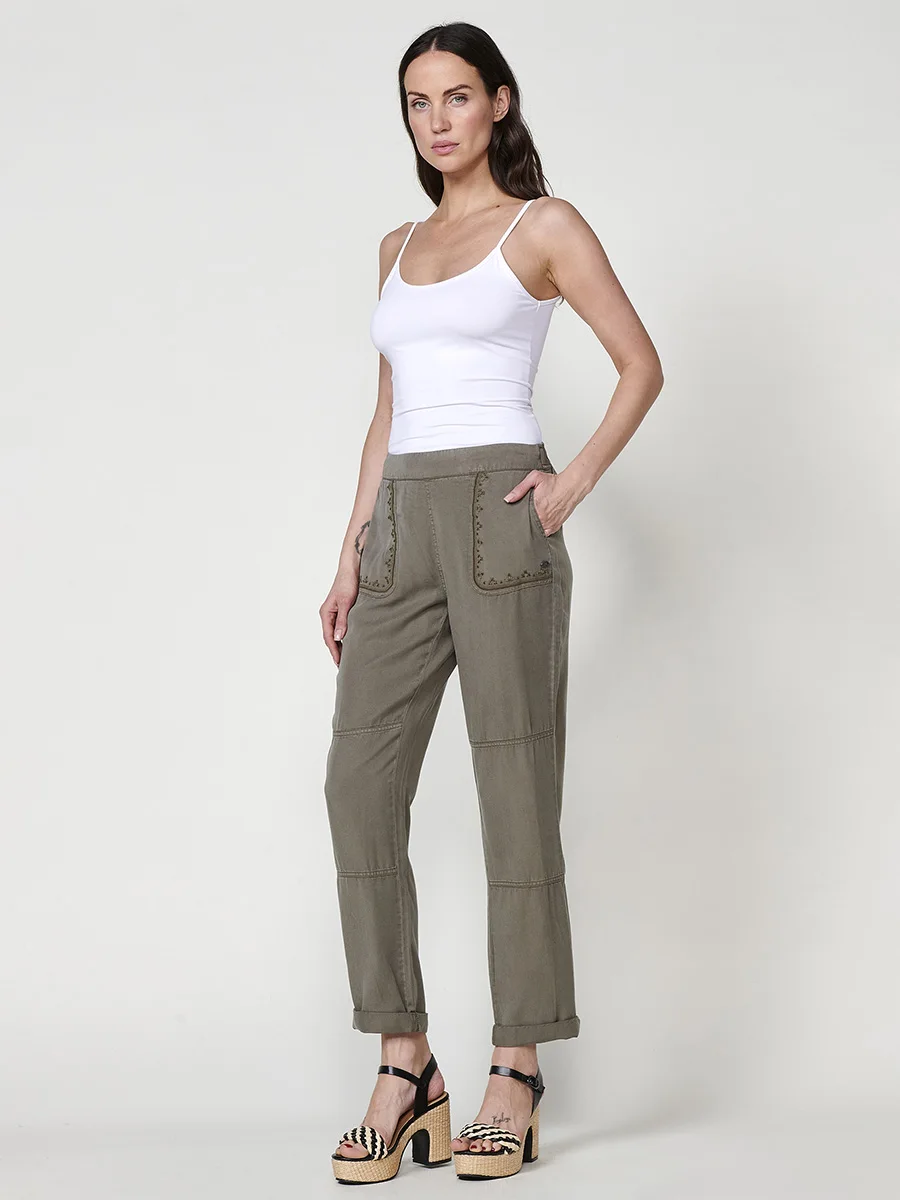 Koroshi Pantalón Mujer jogger de lyocell con cenefa bordada – Koroshi 2512PT89