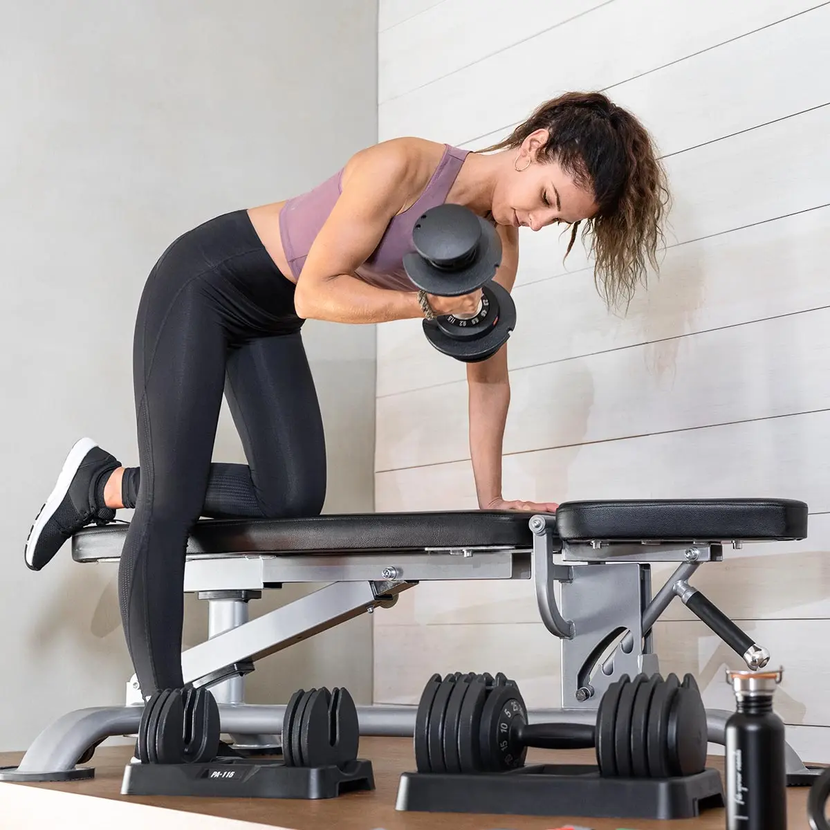 FITFIU Fitness PA-115 Adjustable Dumbbell Set 2.2kg to 11.5kg for Home Gym Workouts, featuring a quick lock weight adjustment and non-slip handle for safe training.