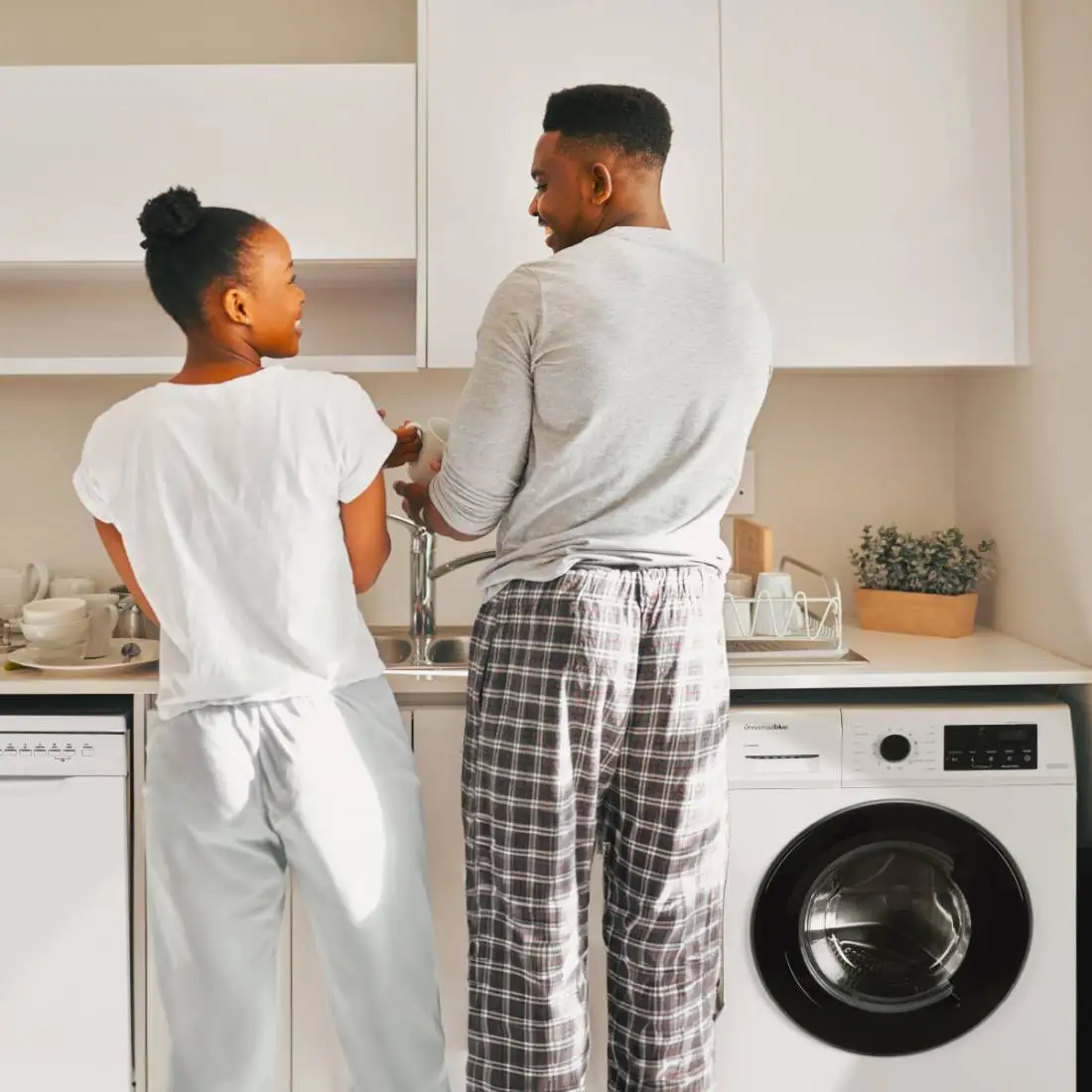 Universalblue IBIZA washing machine 4007W 7kg front load | Digital Display