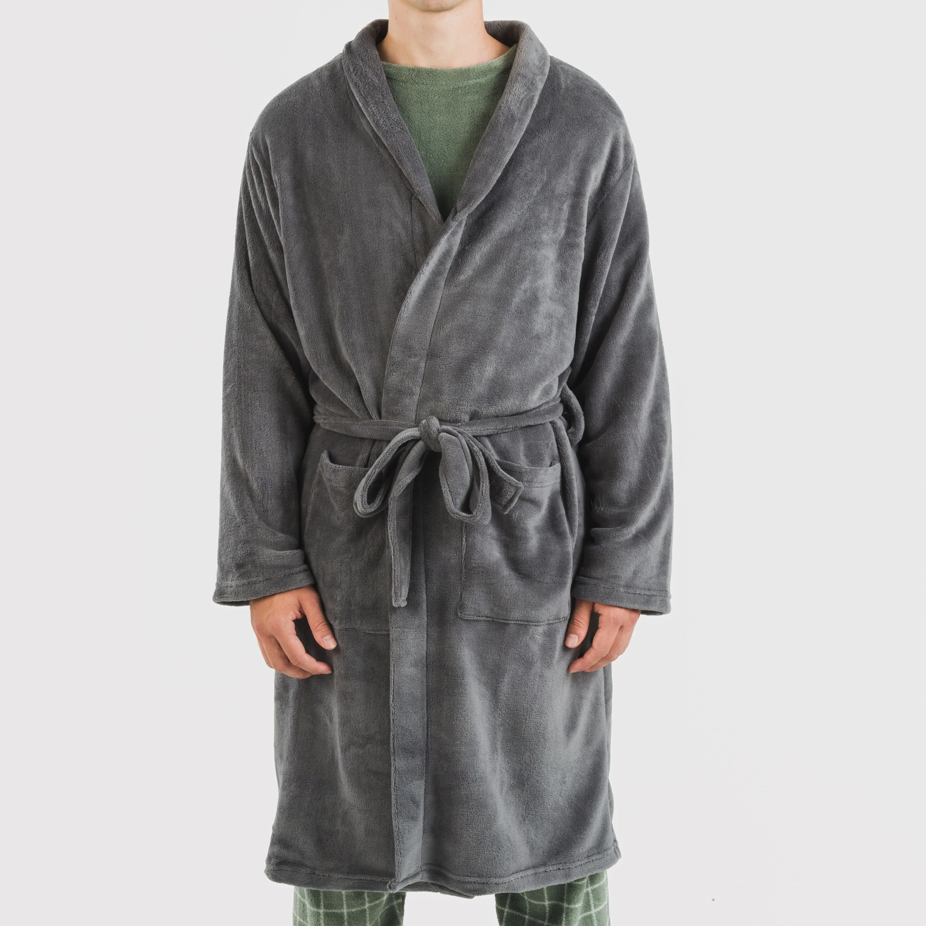 Plots + coral man robe. Solid men's robe, made of very soft coral fabric. Adjustable with Belt and available in various colors